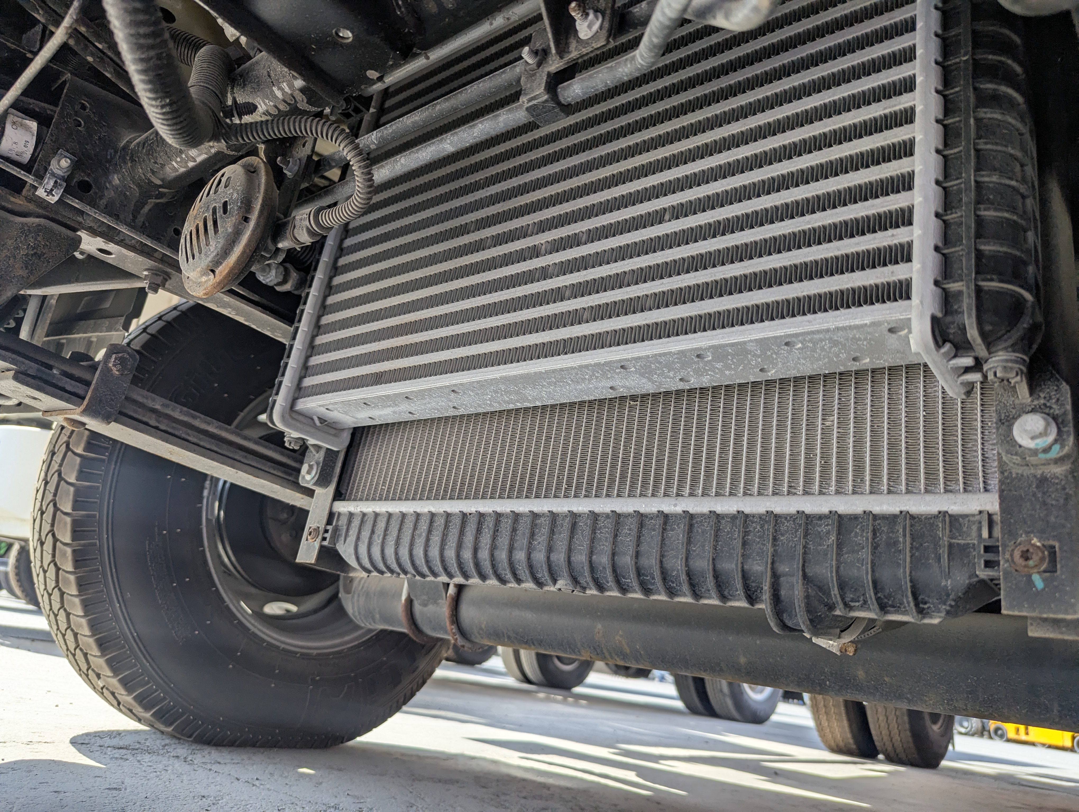 TMA-001-XCMG-GKS285-Truck-mounted-boom-lifts-inspection-Engine-Radiator,-condenser,-intercooler,-hydraulic-cooler-1