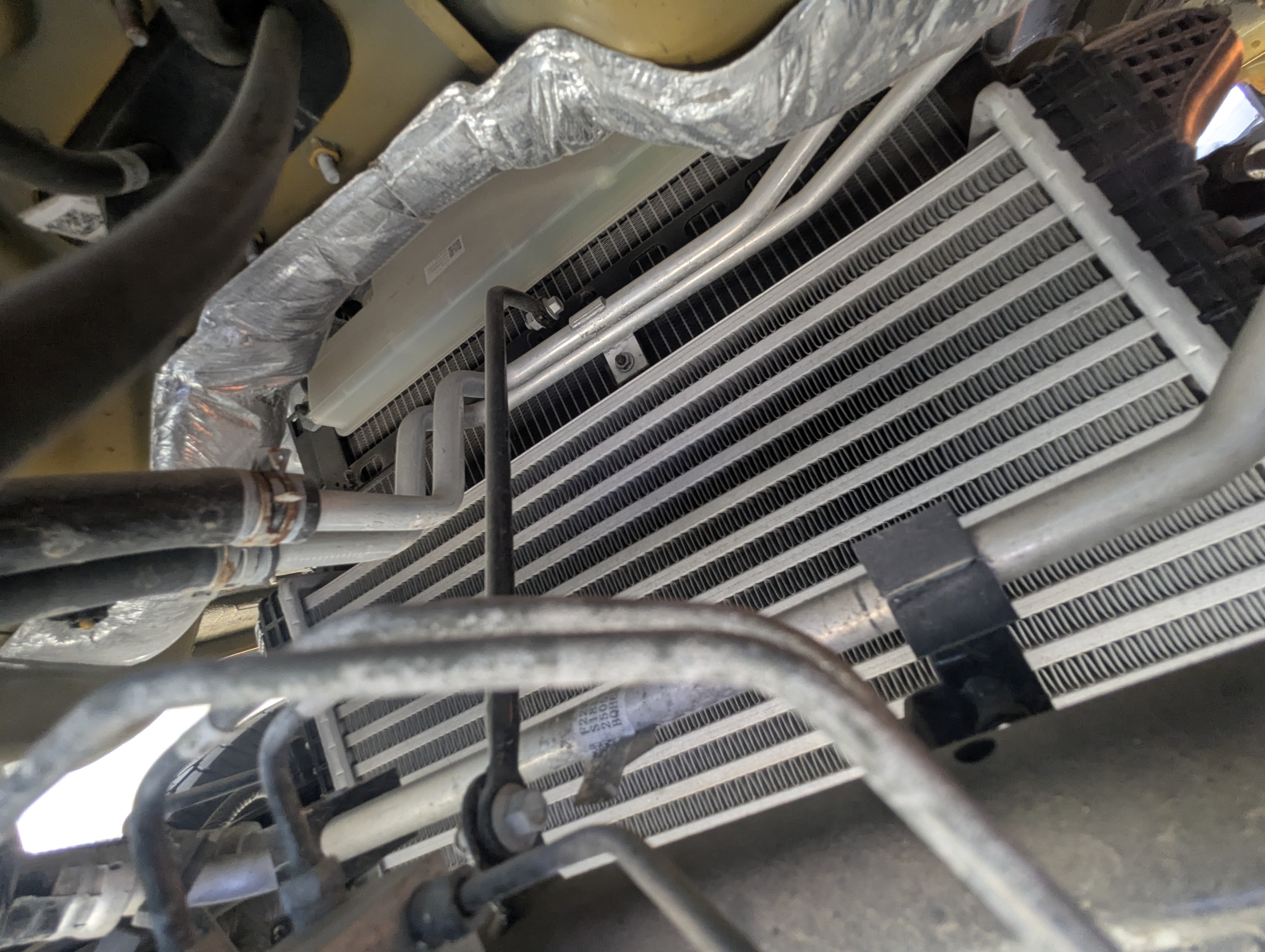 TMA-001-XCMG-GKS285-Truck-mounted-boom-lifts-inspection-Engine-Radiator,-condenser,-intercooler,-hydraulic-cooler-1