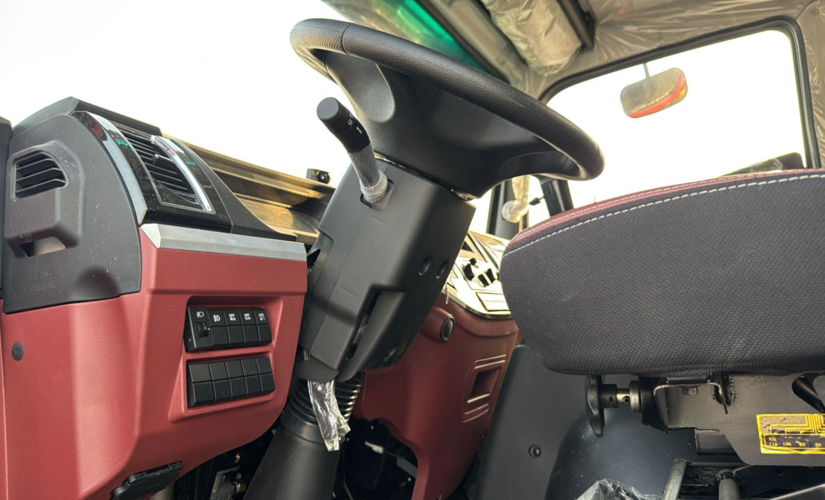 BTC-004-XCMG-SQZ200-Boom-truck-cranes-inspection-Cabin-Steering-controls-1