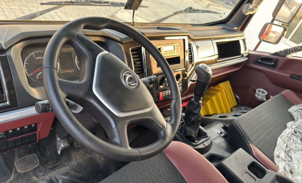 BTC-004-XCMG-SQZ200-Boom-truck-cranes-inspection-Cabin-Steering-controls-1