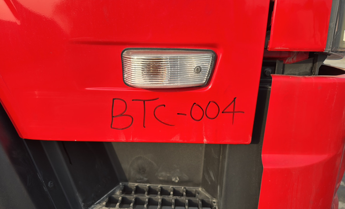 BTC-004-XCMG-SQZ200-Boom-truck-cranes-inspection-Electronics-Lights-and-signals-1