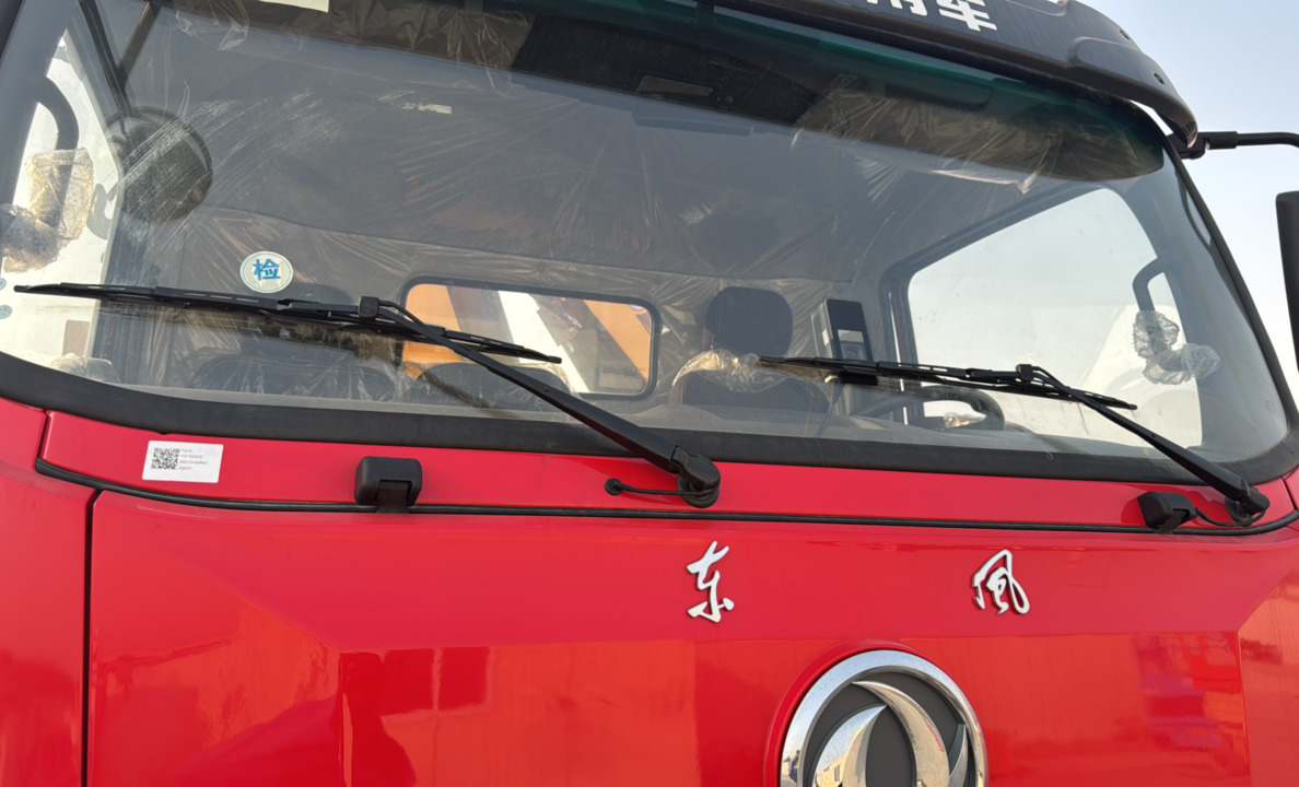 BTC-004-XCMG-SQZ200-Boom-truck-cranes-inspection-Electronics-Wipers-1