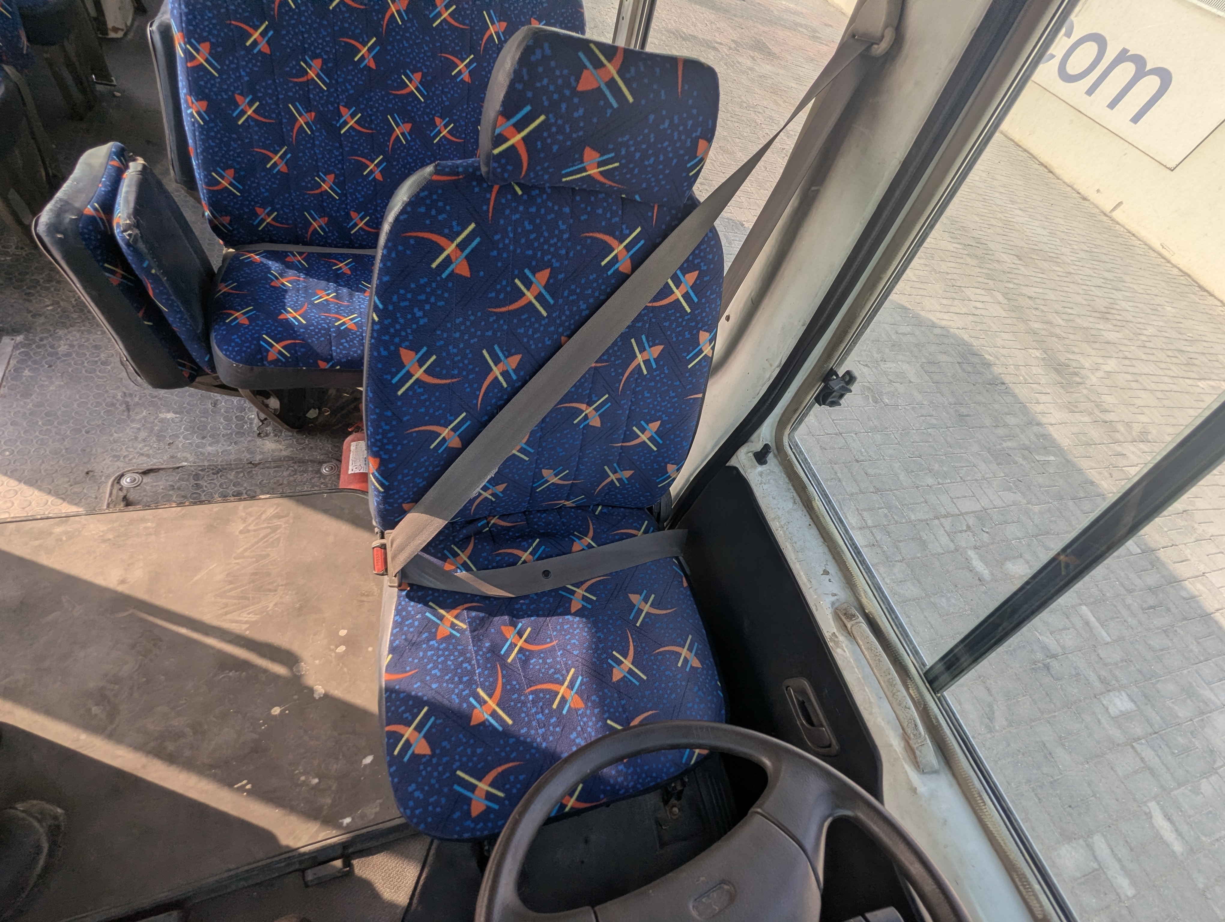 TBV-001-Mitsubishi-Fuso-Roza-Buses-inspection-Interior-Seats/armrests-1
