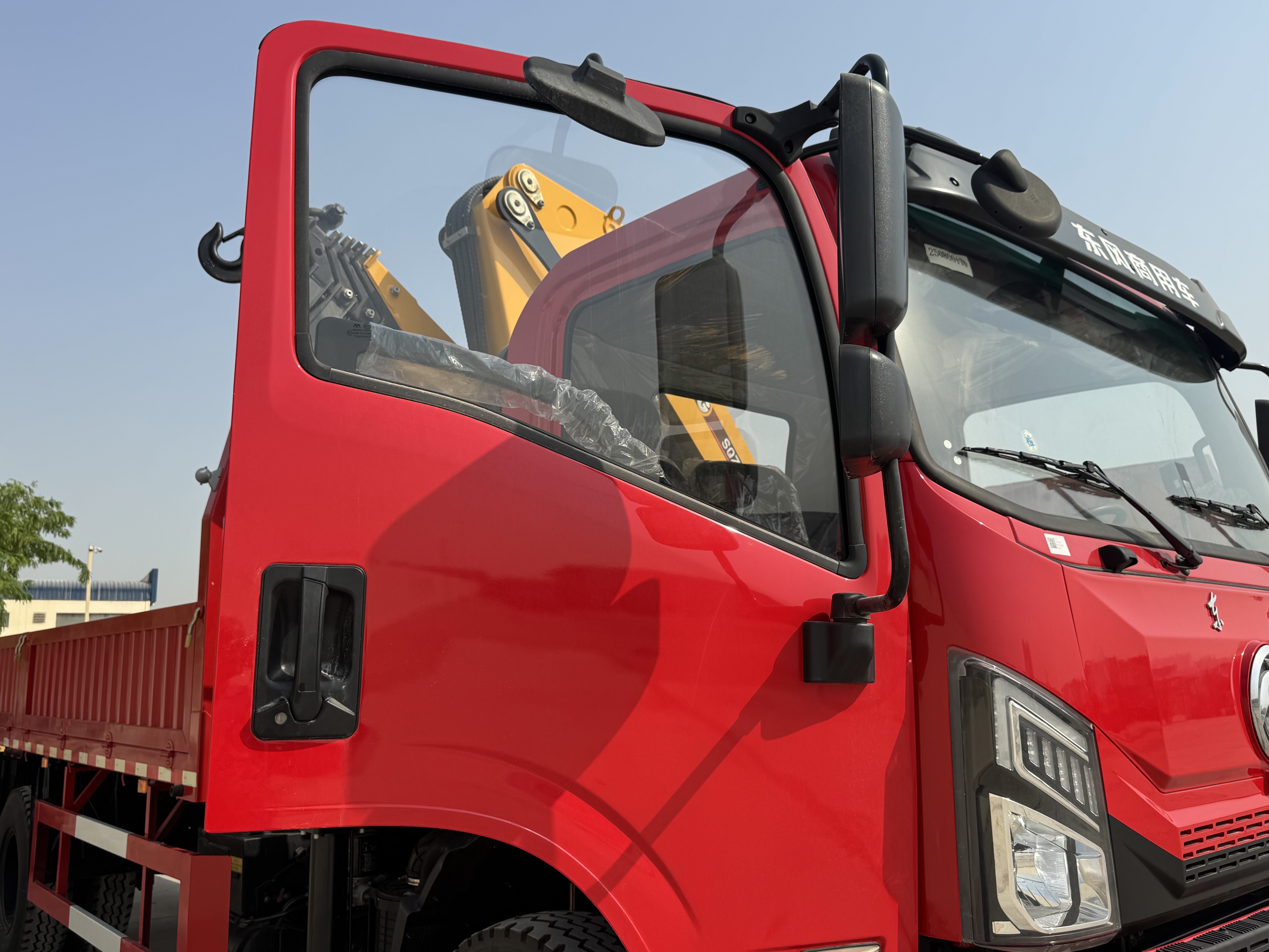BTC-004-XCMG-SQZ200-Boom-truck-cranes-inspection-Structure-Doors-1