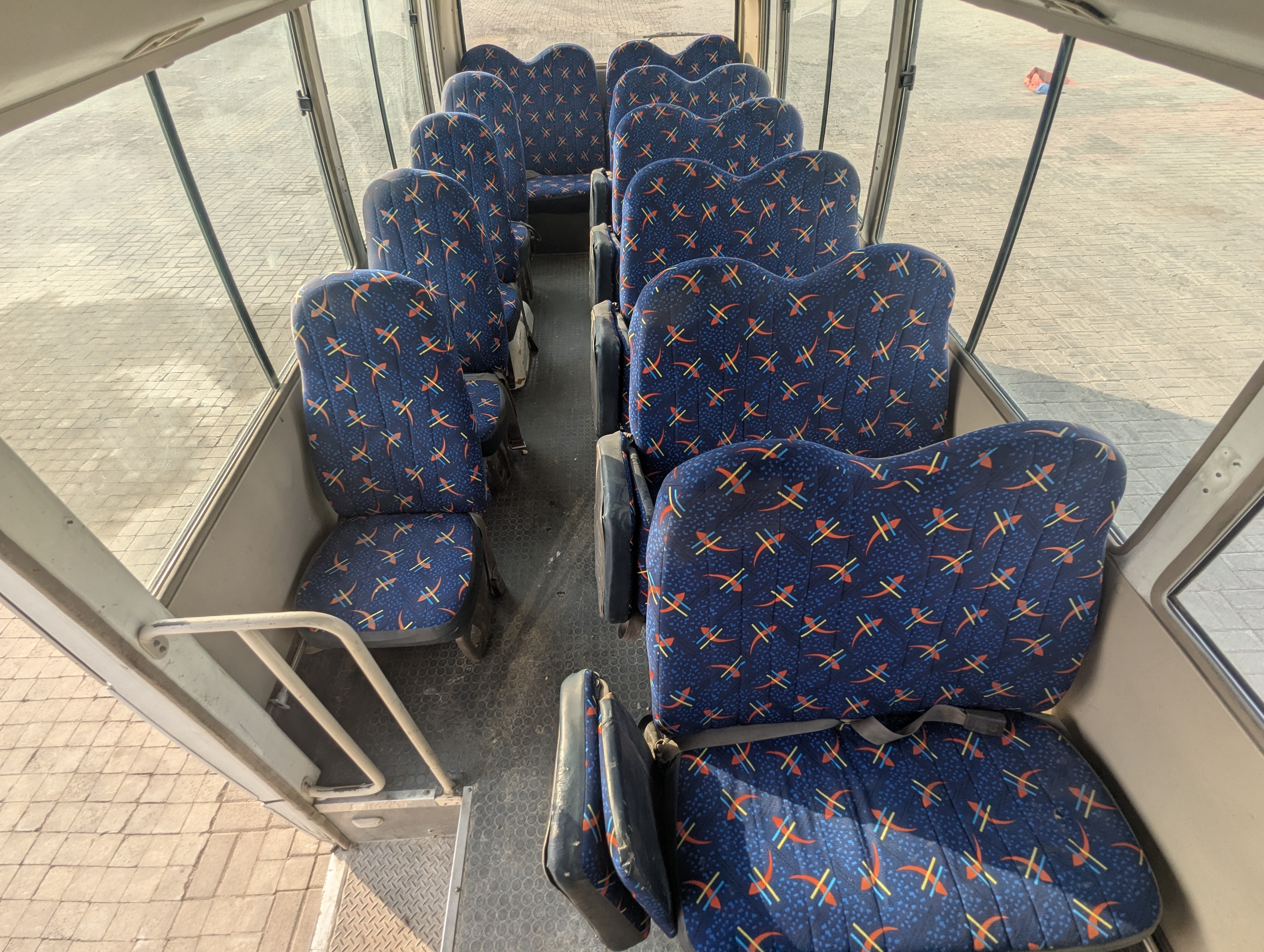 TBV-001-Mitsubishi-Fuso-Roza-Buses-inspection-Interior-Seats/armrests-1