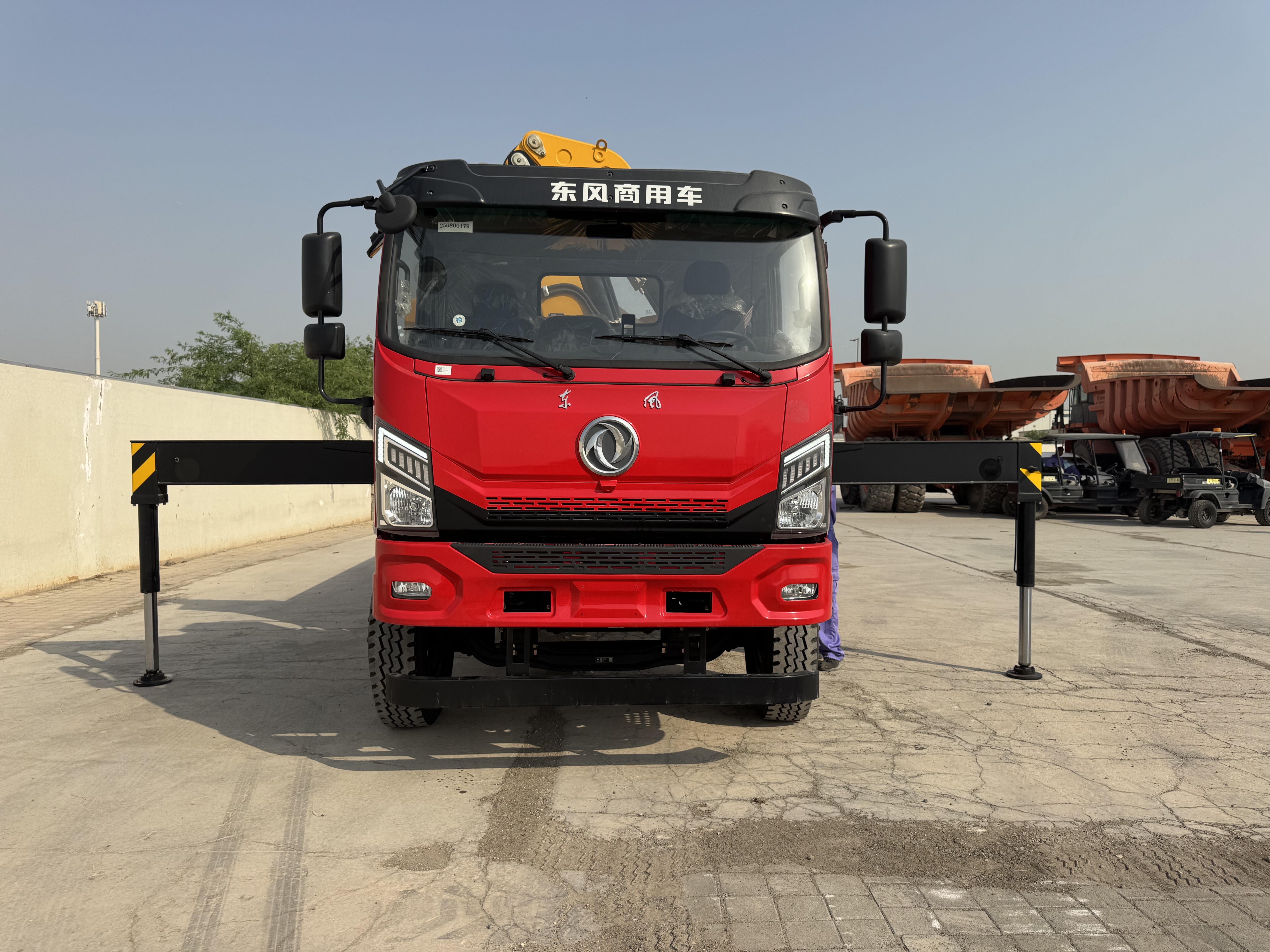 BTC-004-XCMG-SQZ200-Boom-truck-cranes-inspection-Structure-Paint-1