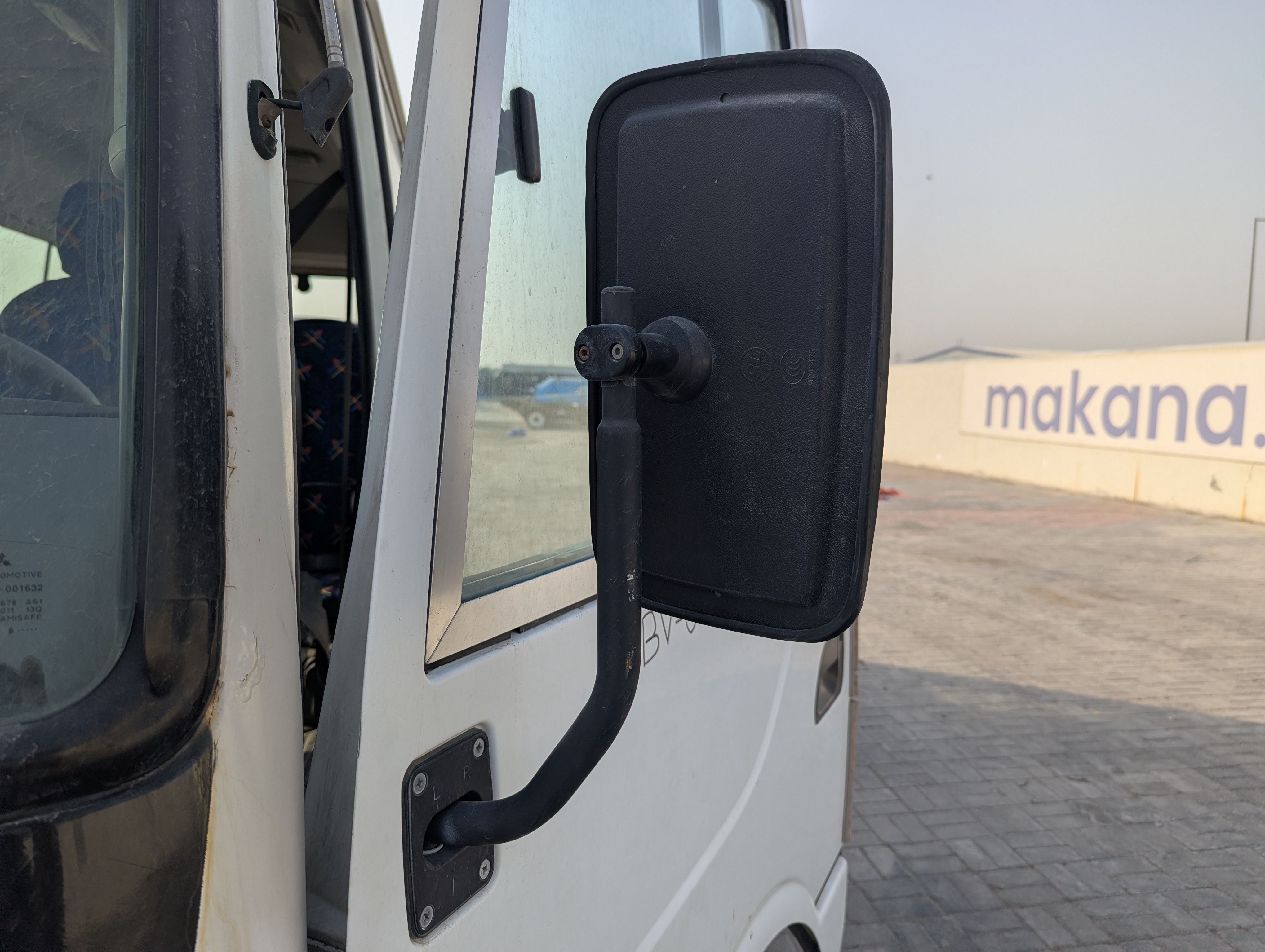 TBV-001-Mitsubishi-Fuso-Roza-Buses-inspection-Interior-Mirrors-1