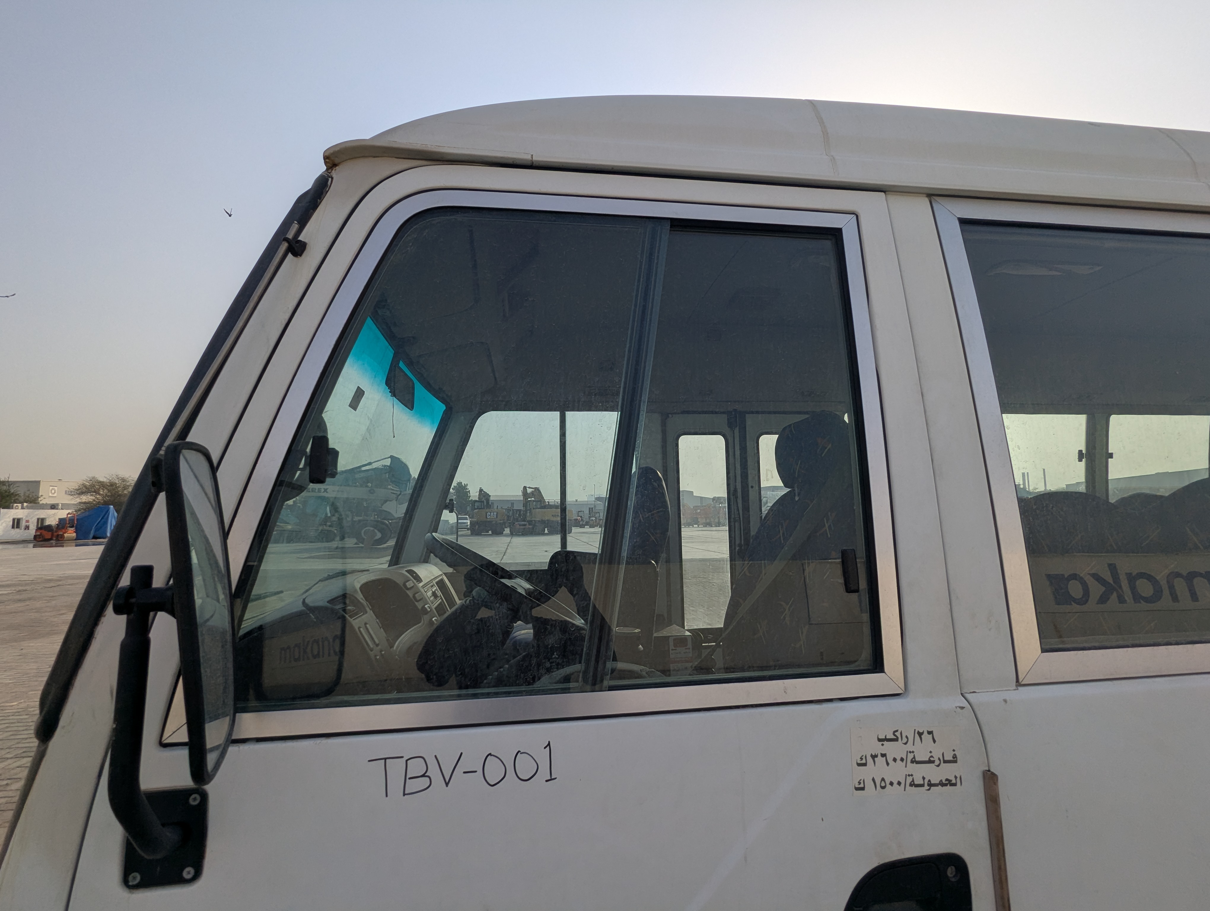 TBV-001-Mitsubishi-Fuso-Roza-Buses-inspection-Exterior-Windows-1