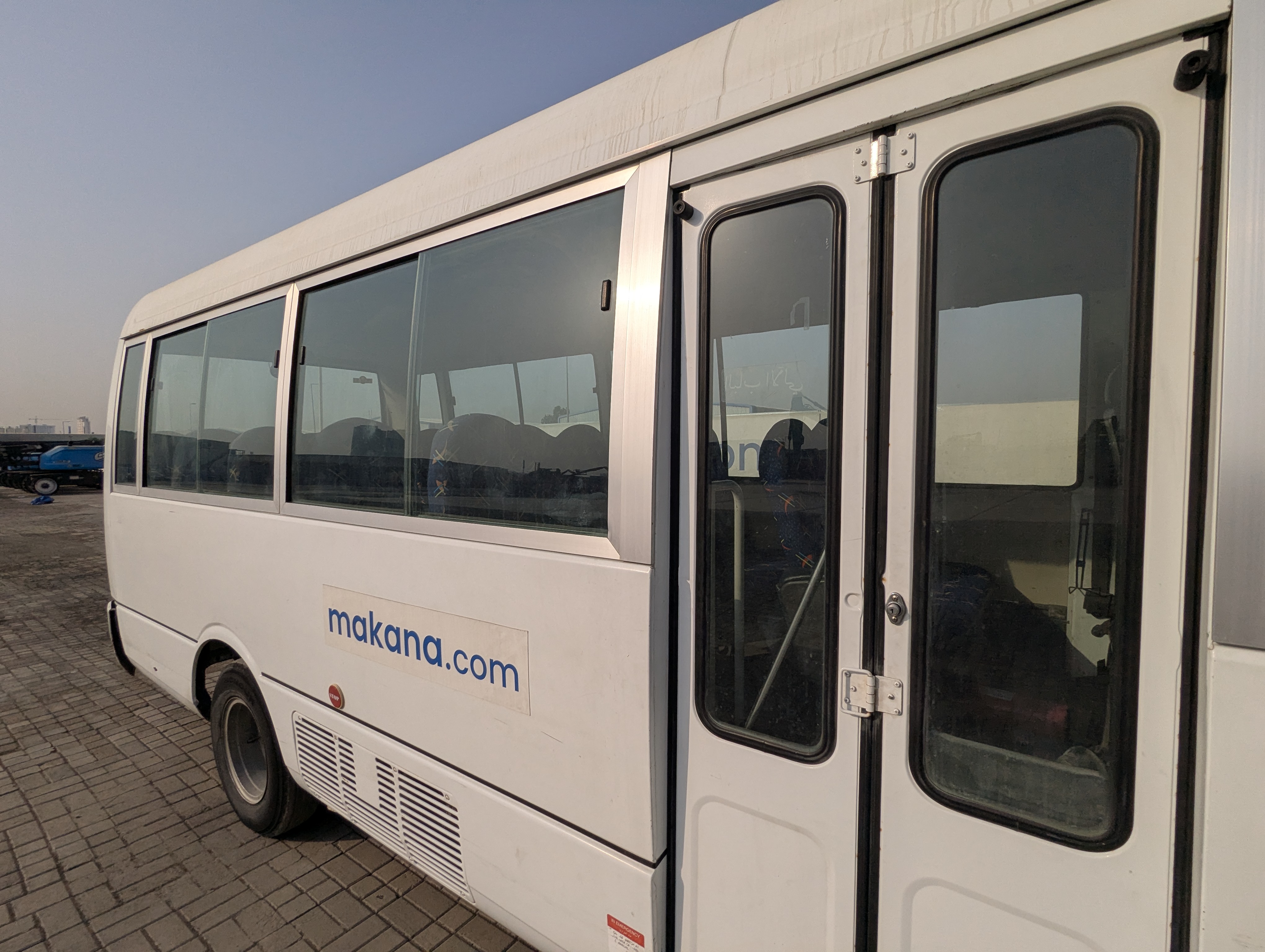 TBV-001-Mitsubishi-Fuso-Roza-Buses-inspection-Exterior-Windows-1