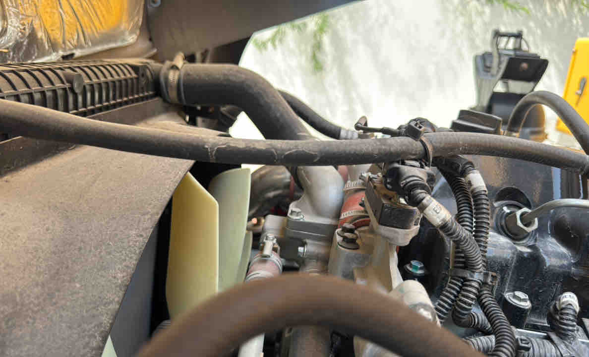 BTC-004-XCMG-SQZ200-Boom-truck-cranes-inspection-Engine-Cooling-fan-and-fan-guard-1