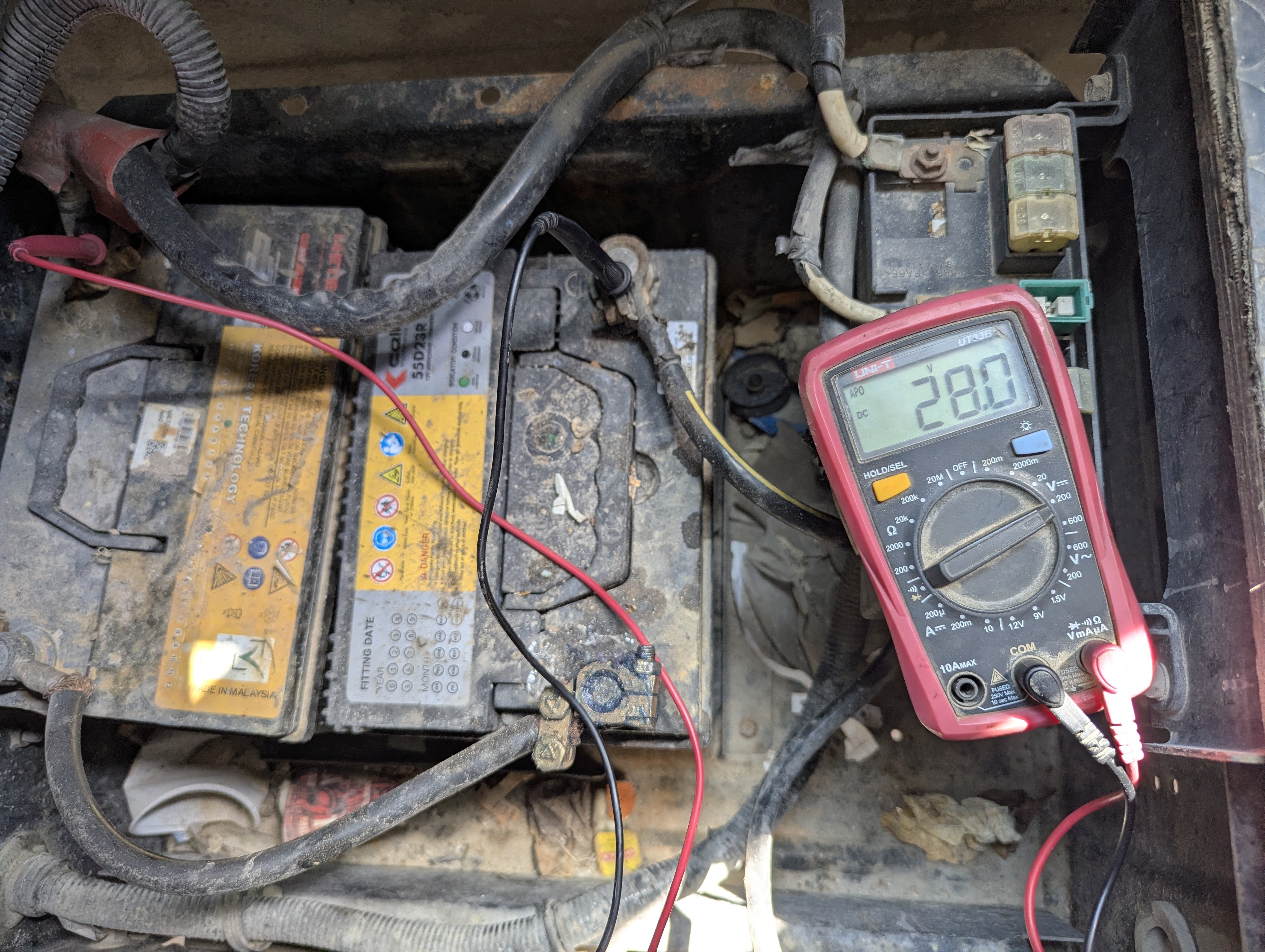 TBV-001-Mitsubishi-Fuso-Roza-Buses-inspection-Electronics-Battery-1