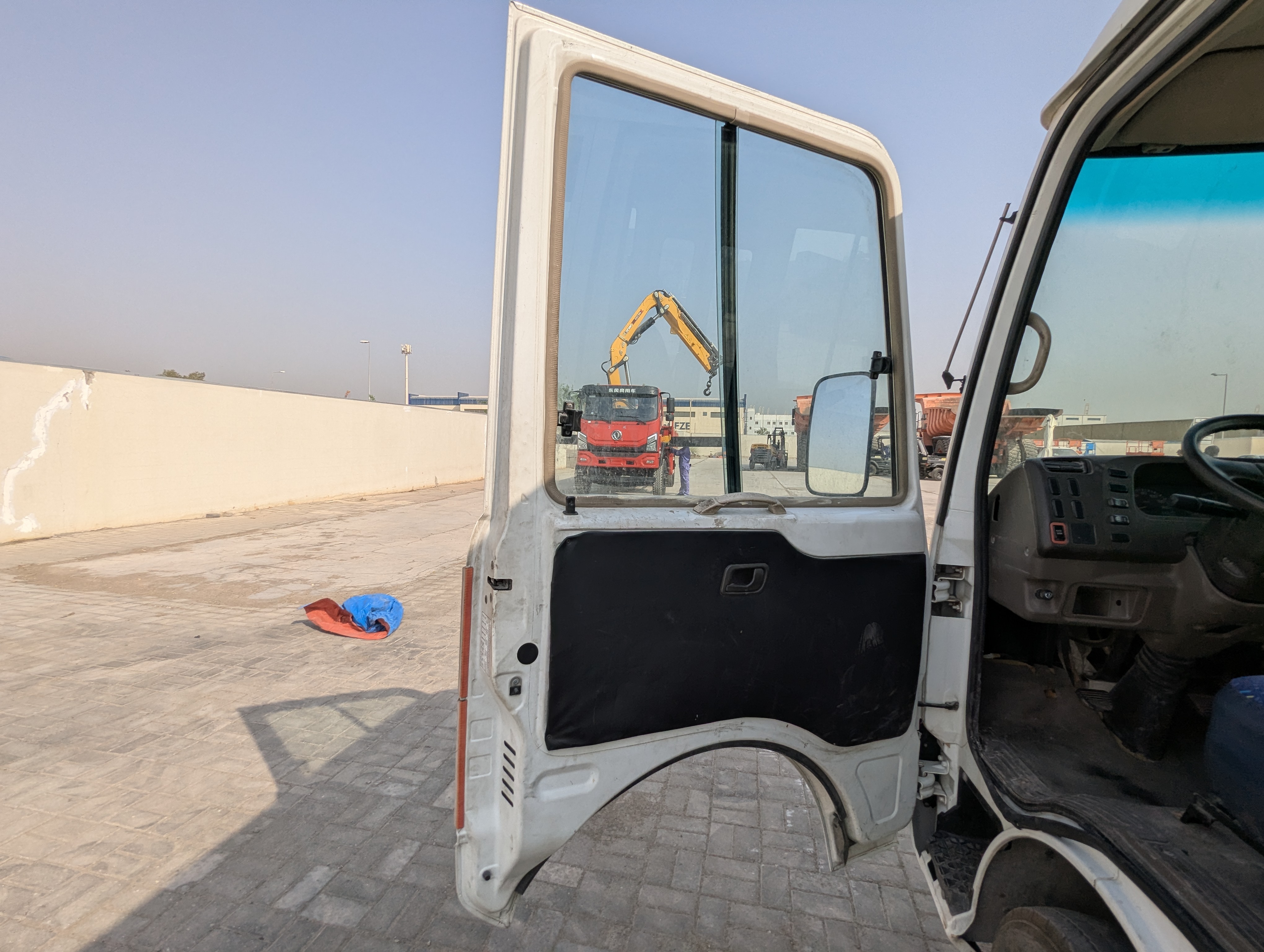TBV-001-Mitsubishi-Fuso-Roza-Buses-inspection-Structure-Doors-1
