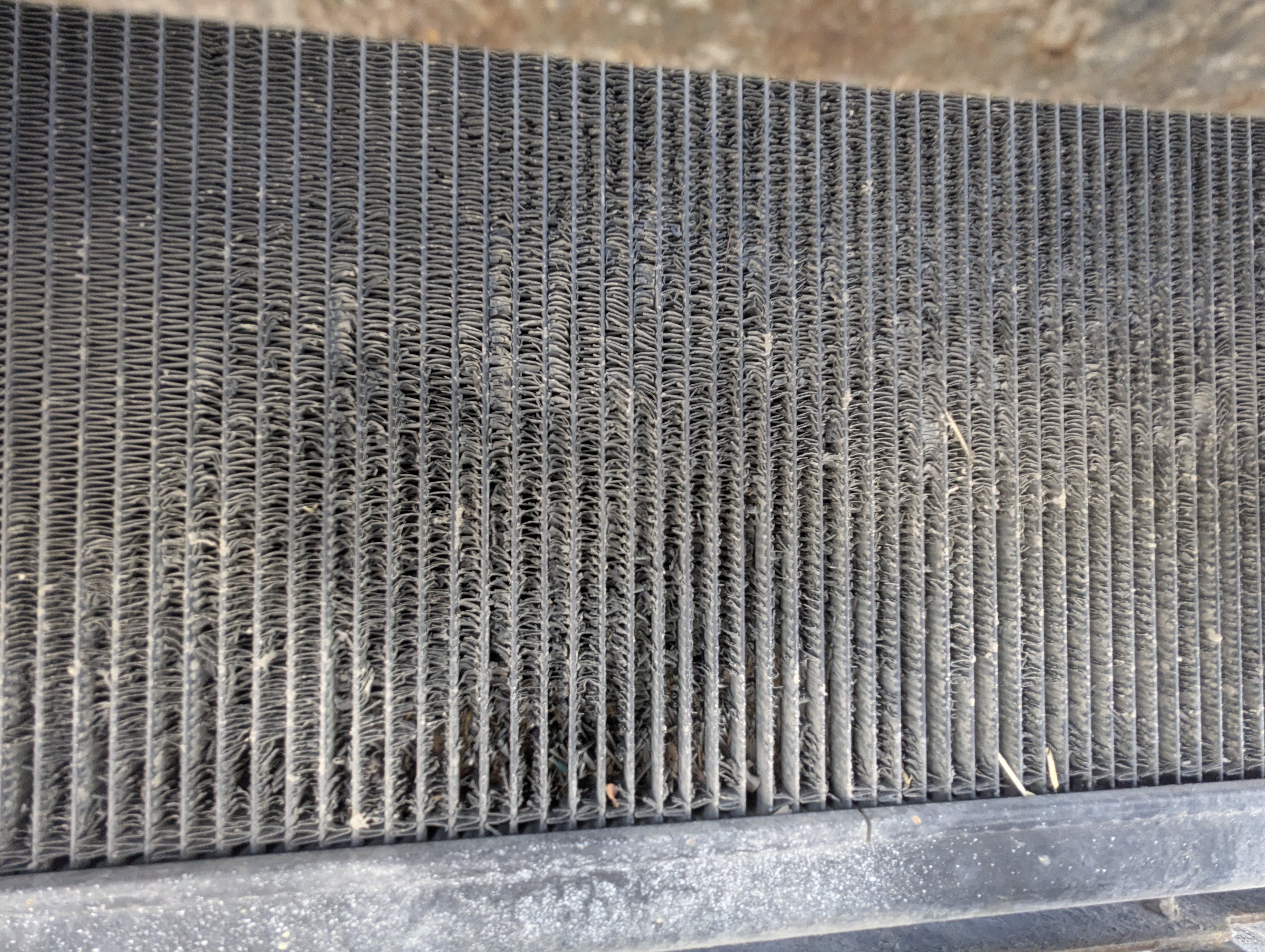 TBV-001-Mitsubishi-Fuso-Roza-Buses-inspection-Engine-Radiator-1