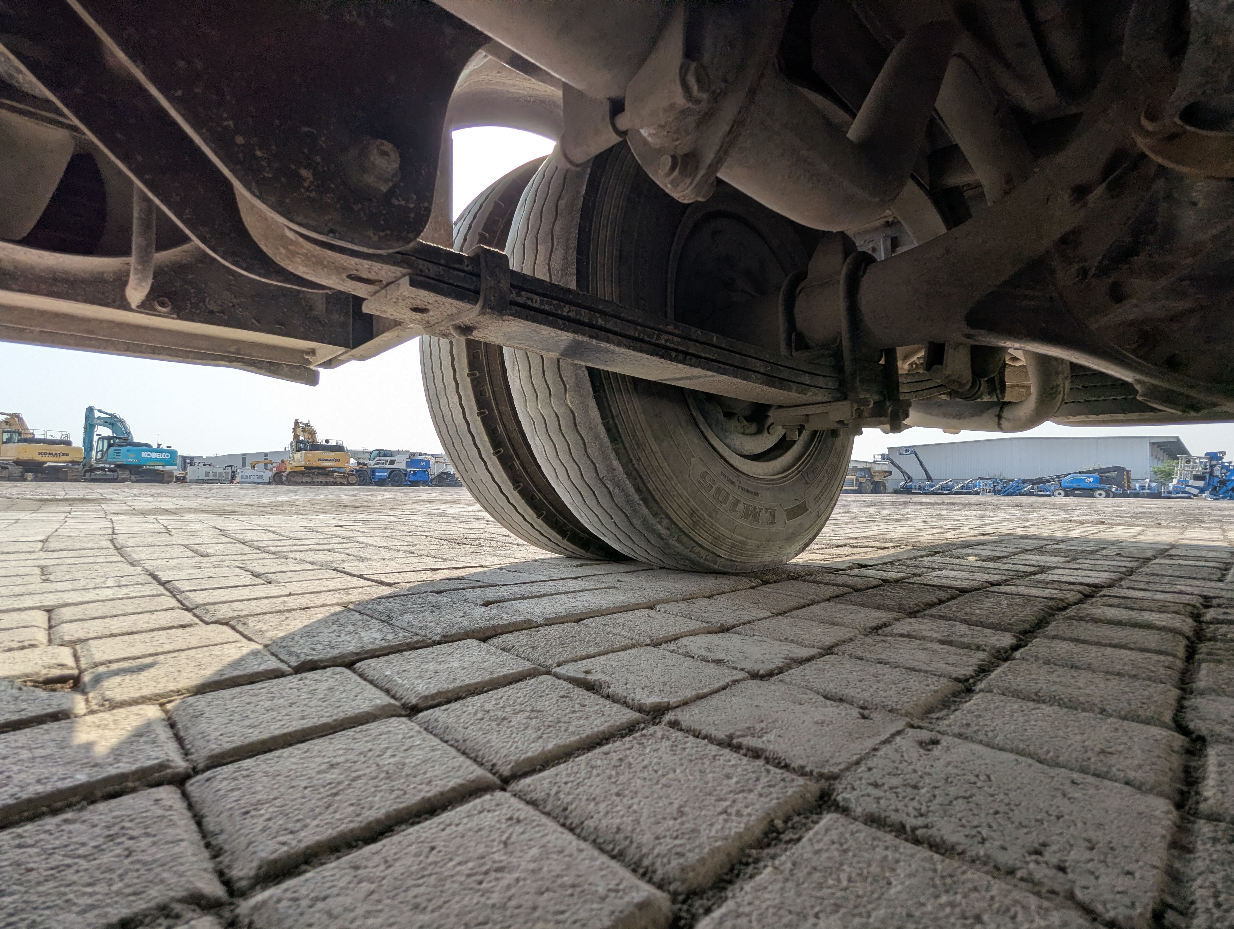 TBV-001-Mitsubishi-Fuso-Roza-Buses-inspection-Chassis-Rear-suspension-1