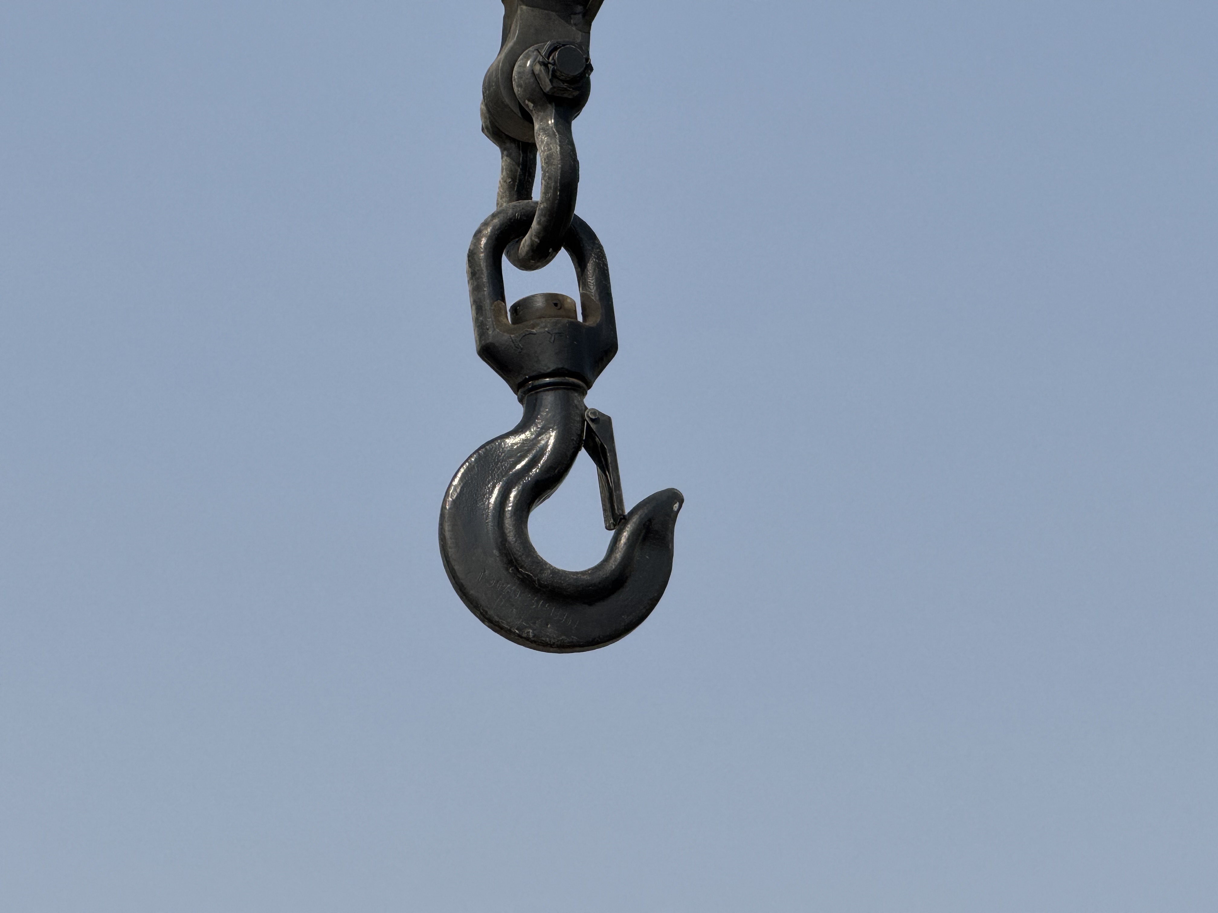 BTC-004-XCMG-SQZ200-Boom-truck-cranes-inspection-Structure-Main-hook-2