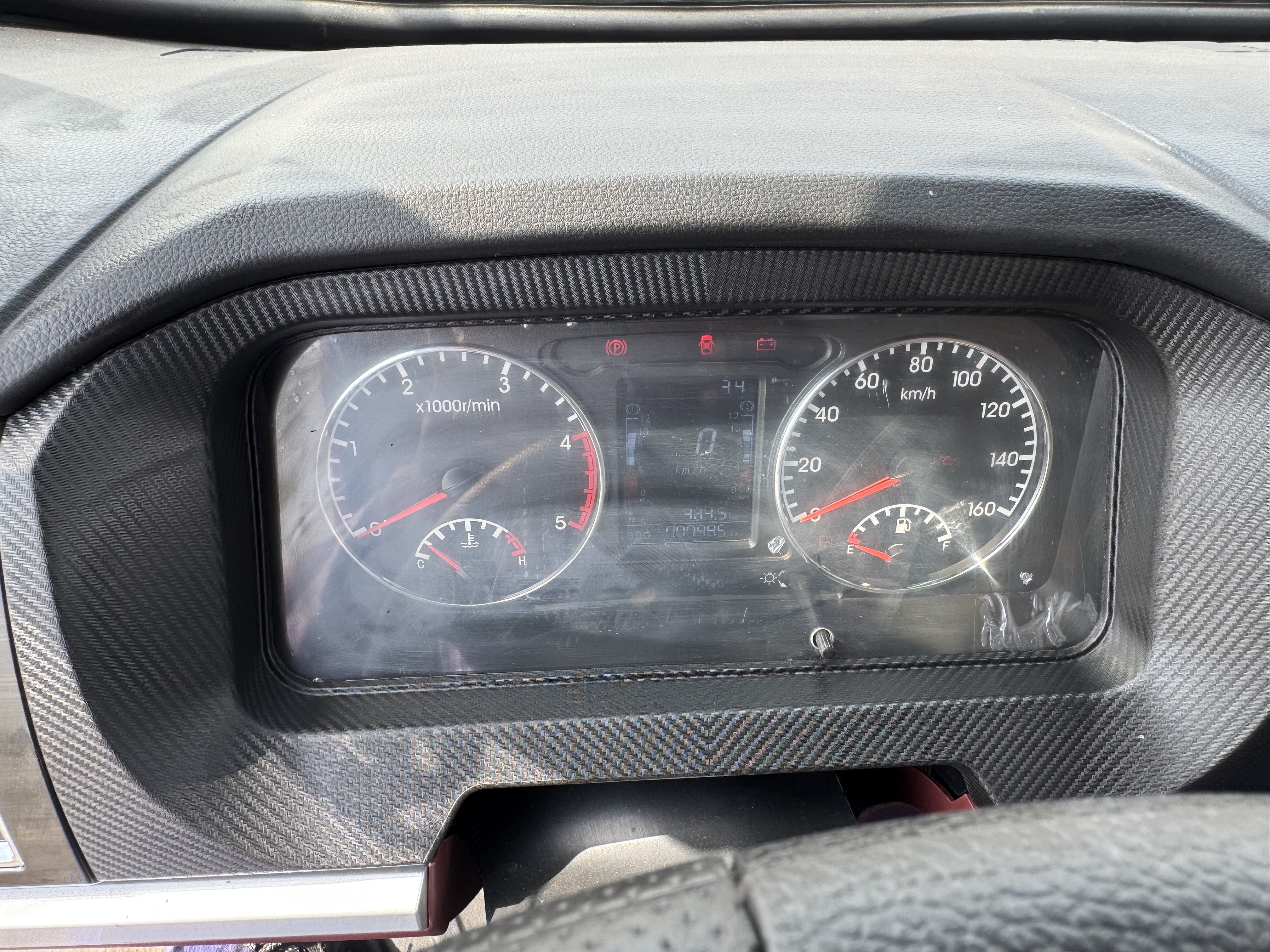 BTC-004-XCMG-SQZ200-Boom-truck-cranes-inspection-Cabin-Instrument-cluster-4