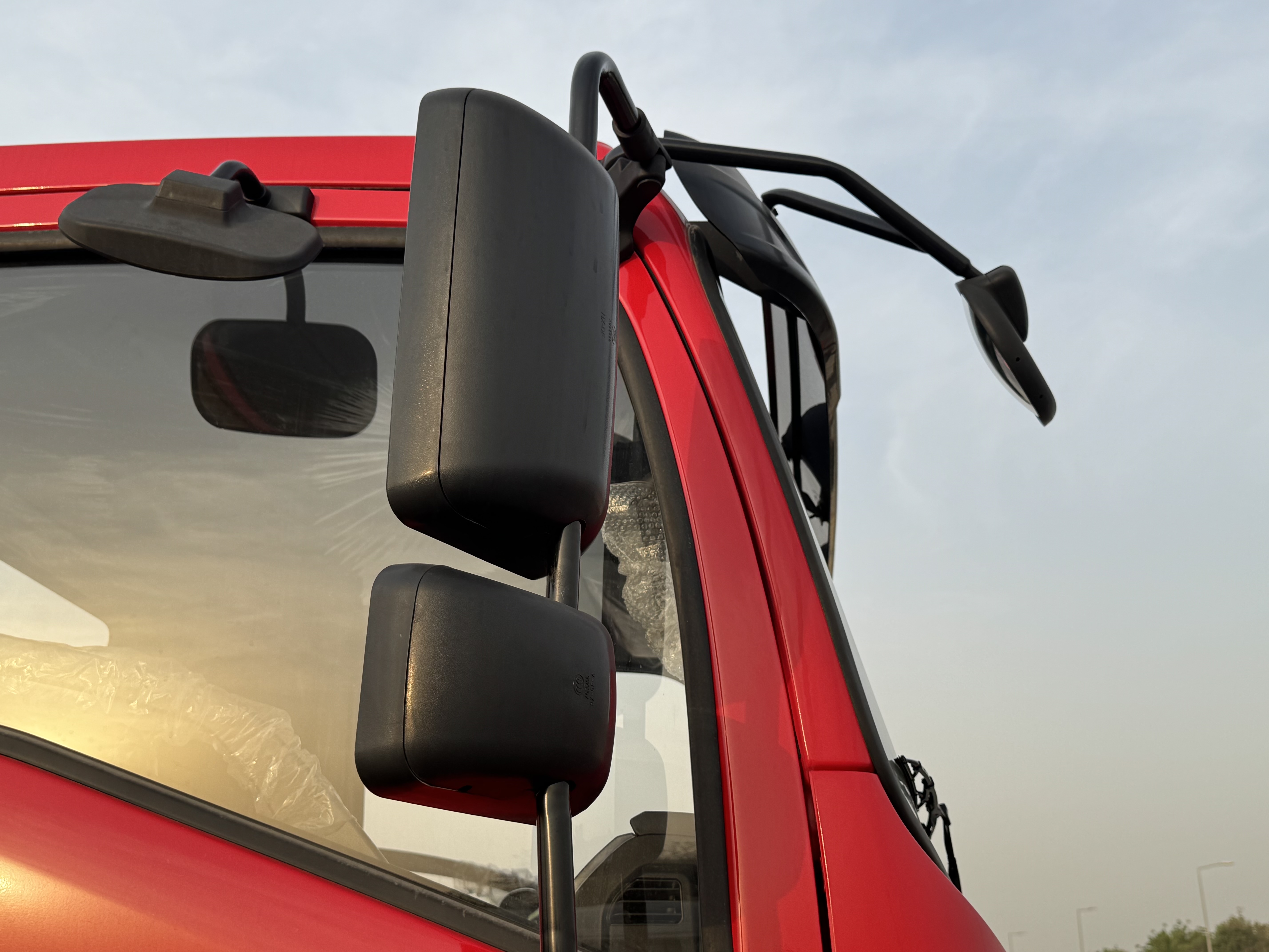 BTC-004-XCMG-SQZ200-Boom-truck-cranes-inspection-Cabin-Mirrors-4