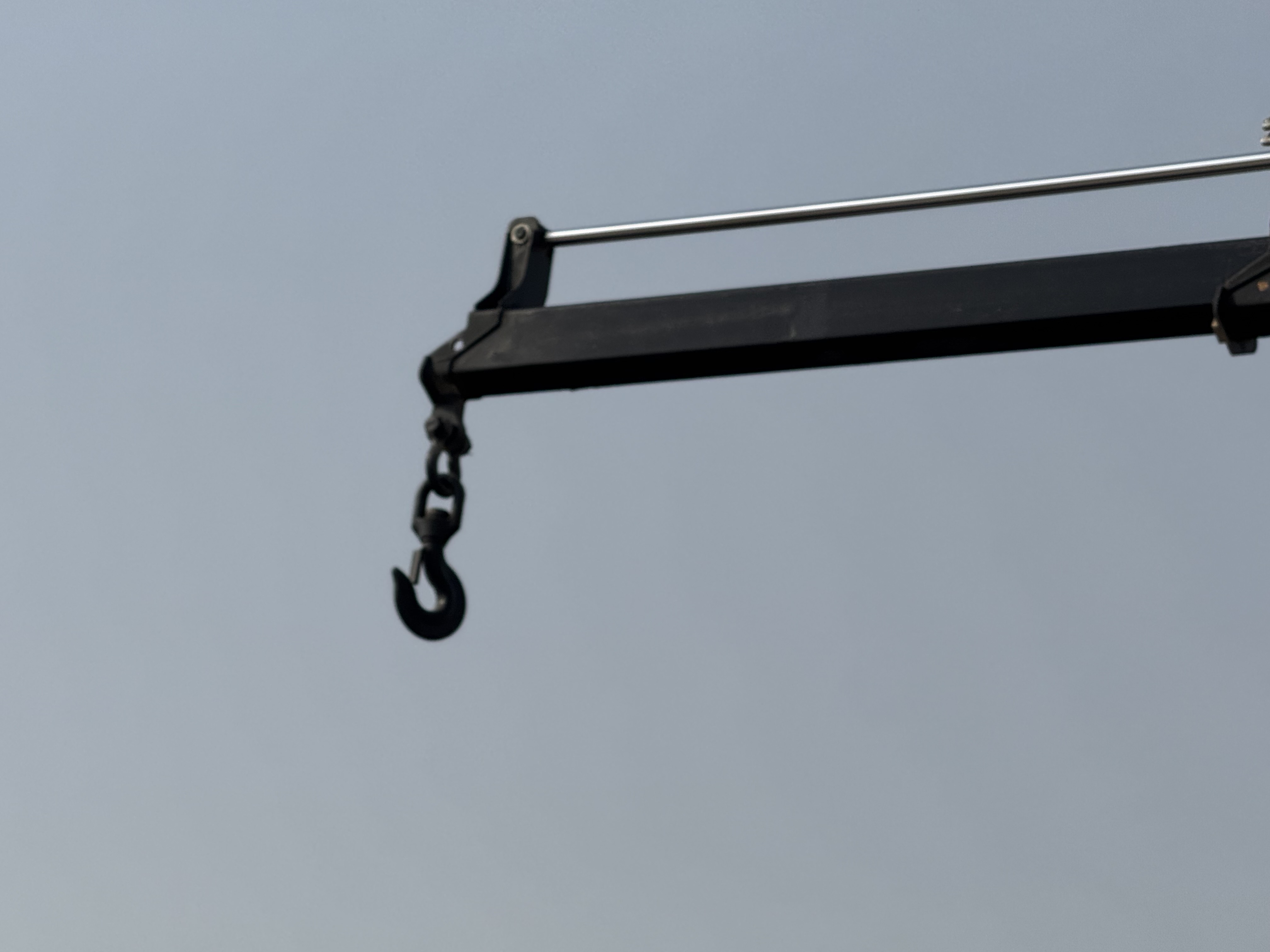 BTC-004-XCMG-SQZ200-Boom-truck-cranes-inspection-Chassis-Telescopic-boom-2