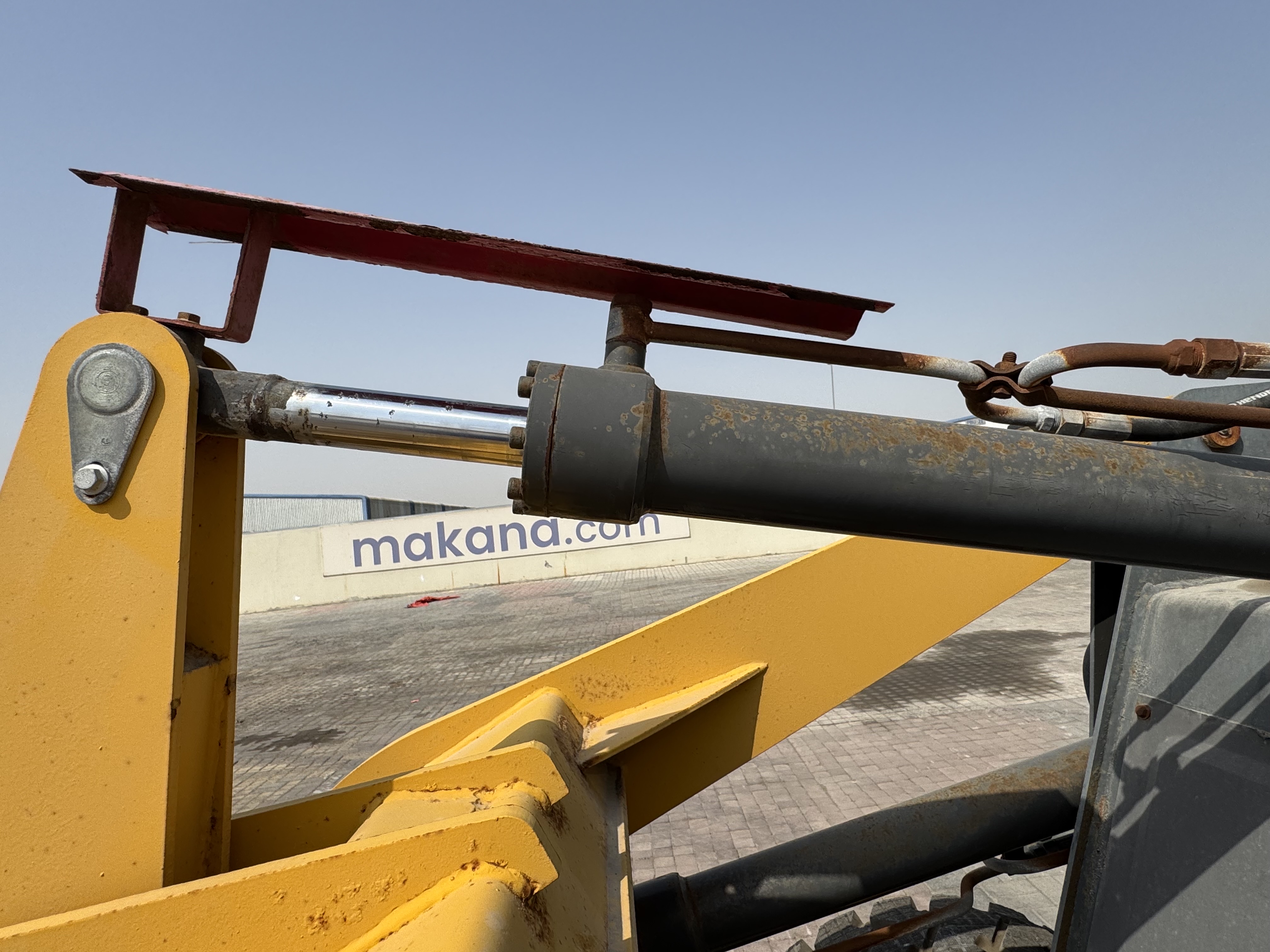 WHL-020-Shanding-ZL26-Wheel-loaders-inspection-Hydraulics-Bucket-tilt-cylinders-5