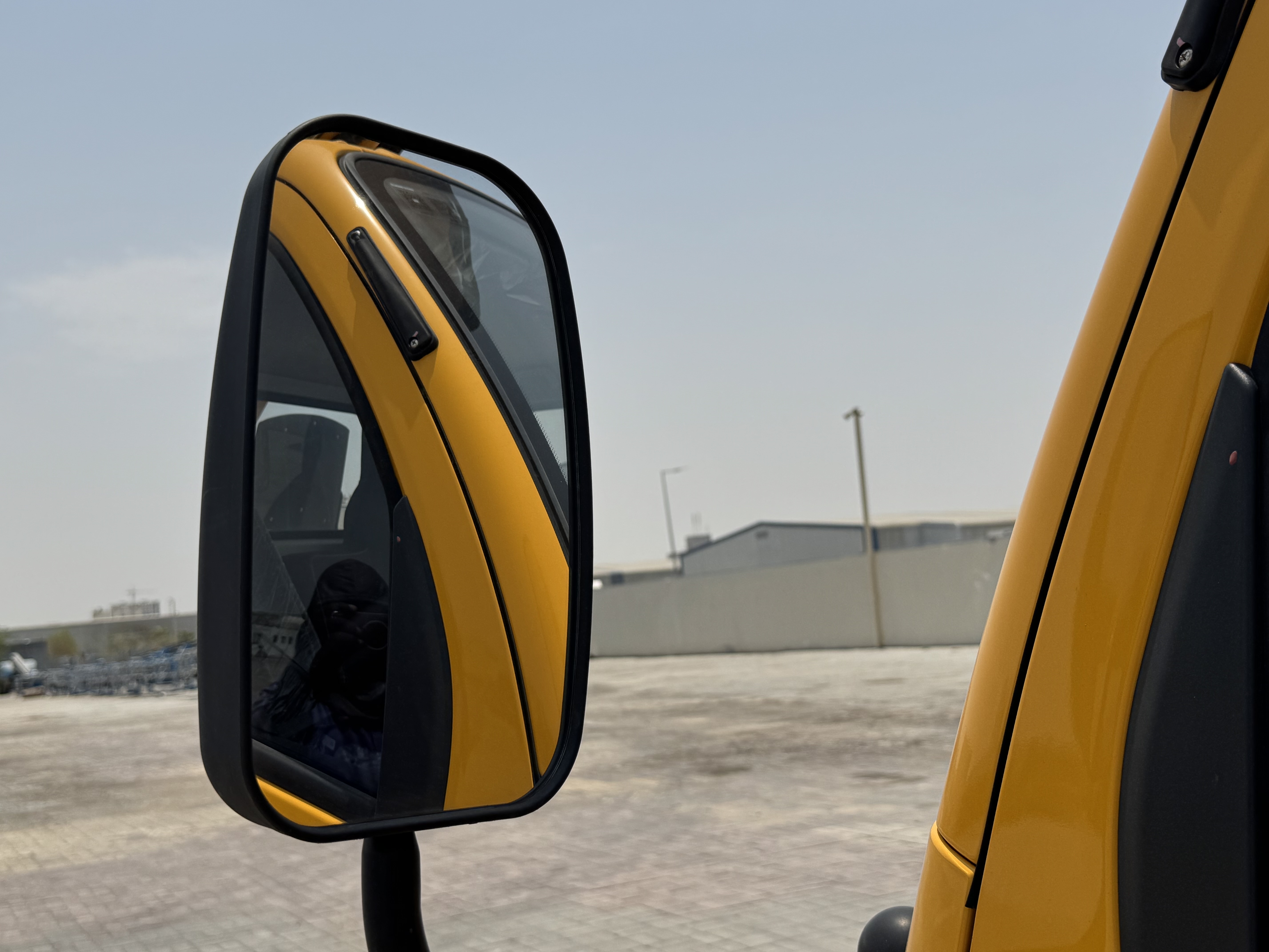 TMA-003-XCMG-GKS285-Truck-mounted-boom-lifts-inspection-Cabin-Mirrors-1