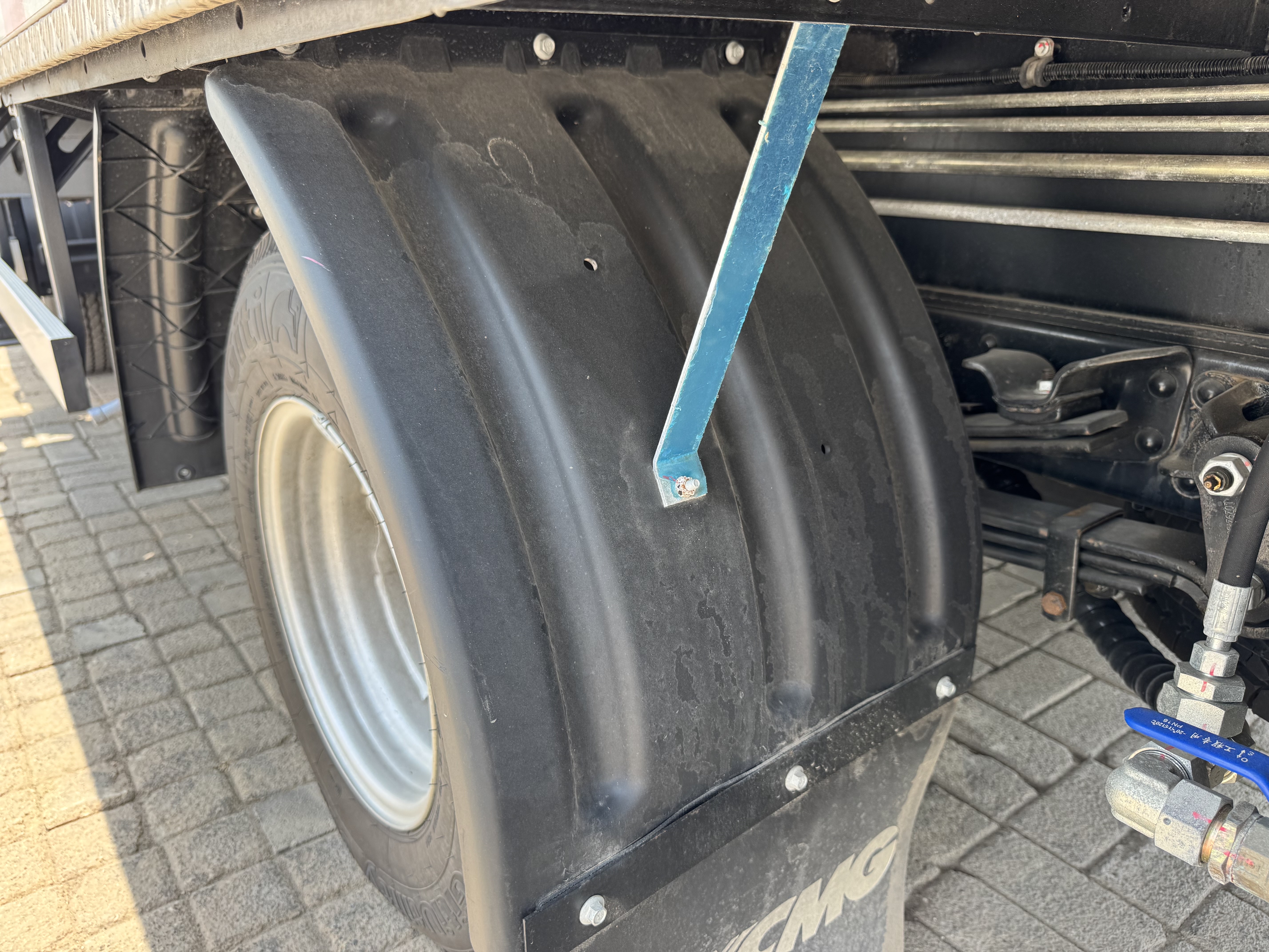 TMA-003-XCMG-GKS285-Truck-mounted-boom-lifts-inspection-Structure-Sheet-metal-(fiberglass)-1