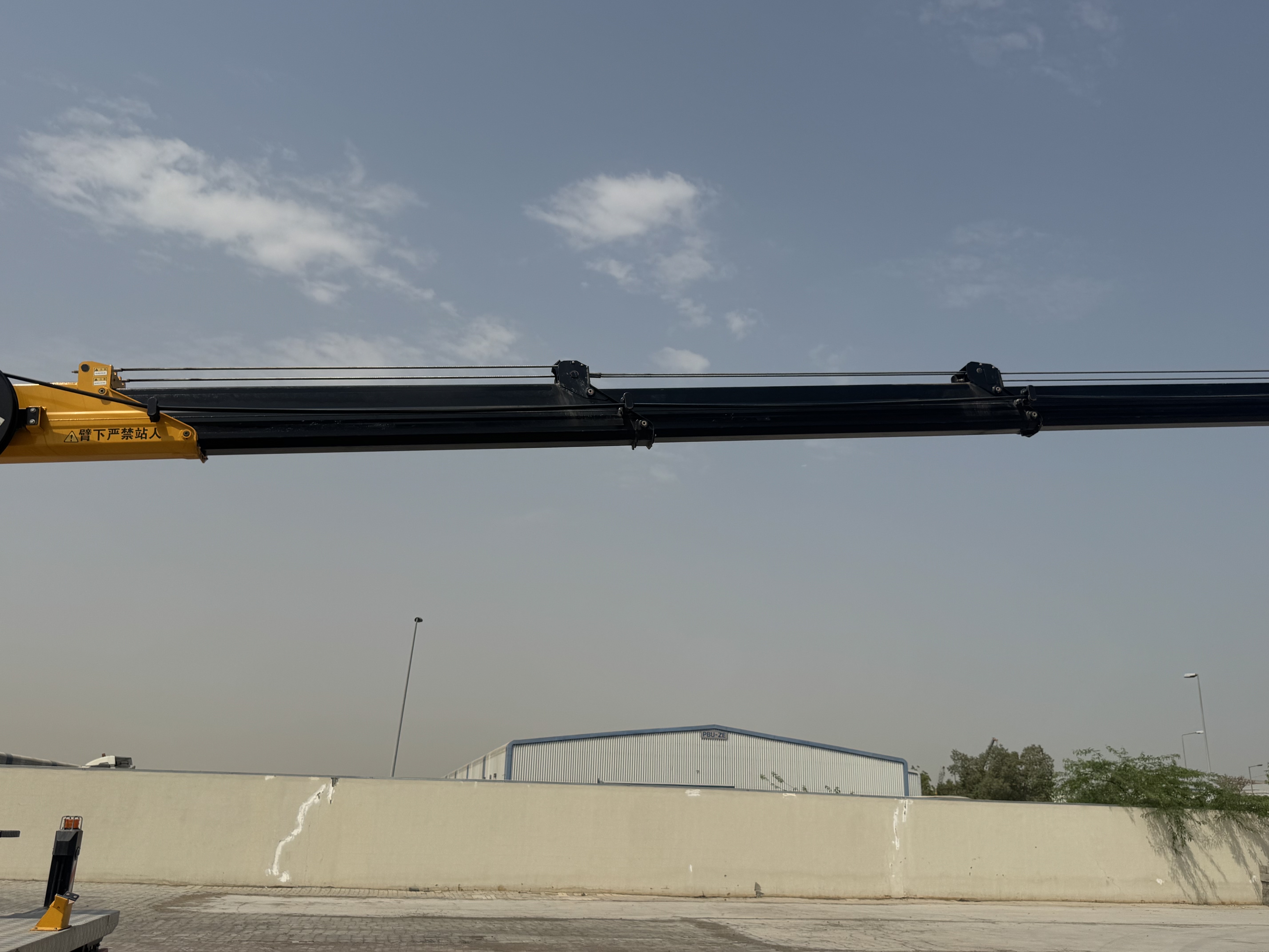 TMA-003-XCMG-GKS285-Truck-mounted-boom-lifts-inspection-Chassis-Telescopic-boom-1