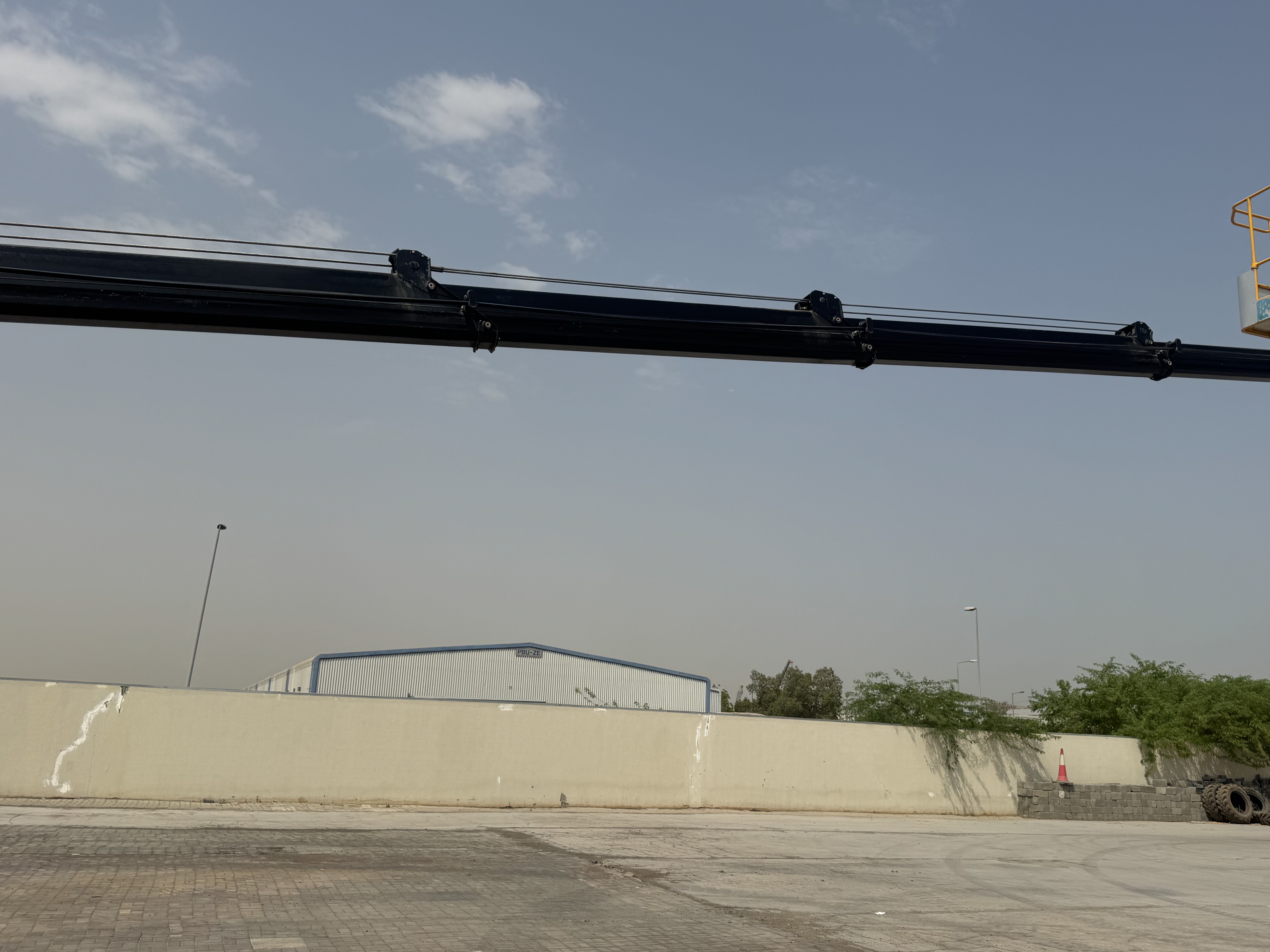 TMA-003-XCMG-GKS285-Truck-mounted-boom-lifts-inspection-Chassis-Telescopic-boom-1