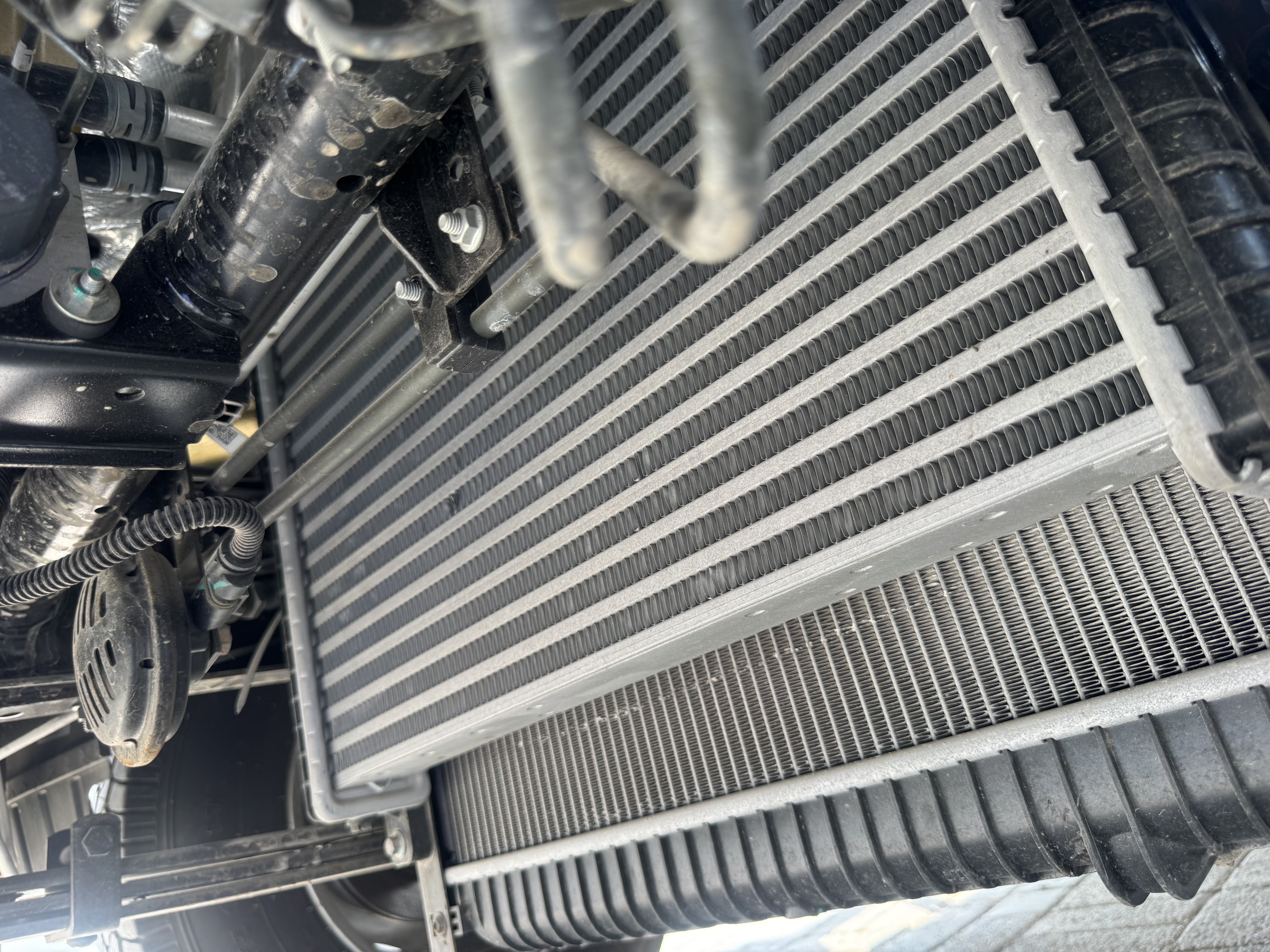 TMA-003-XCMG-GKS285-Truck-mounted-boom-lifts-inspection-Engine-Radiator,-condenser,-intercooler,-hydraulic-cooler-1
