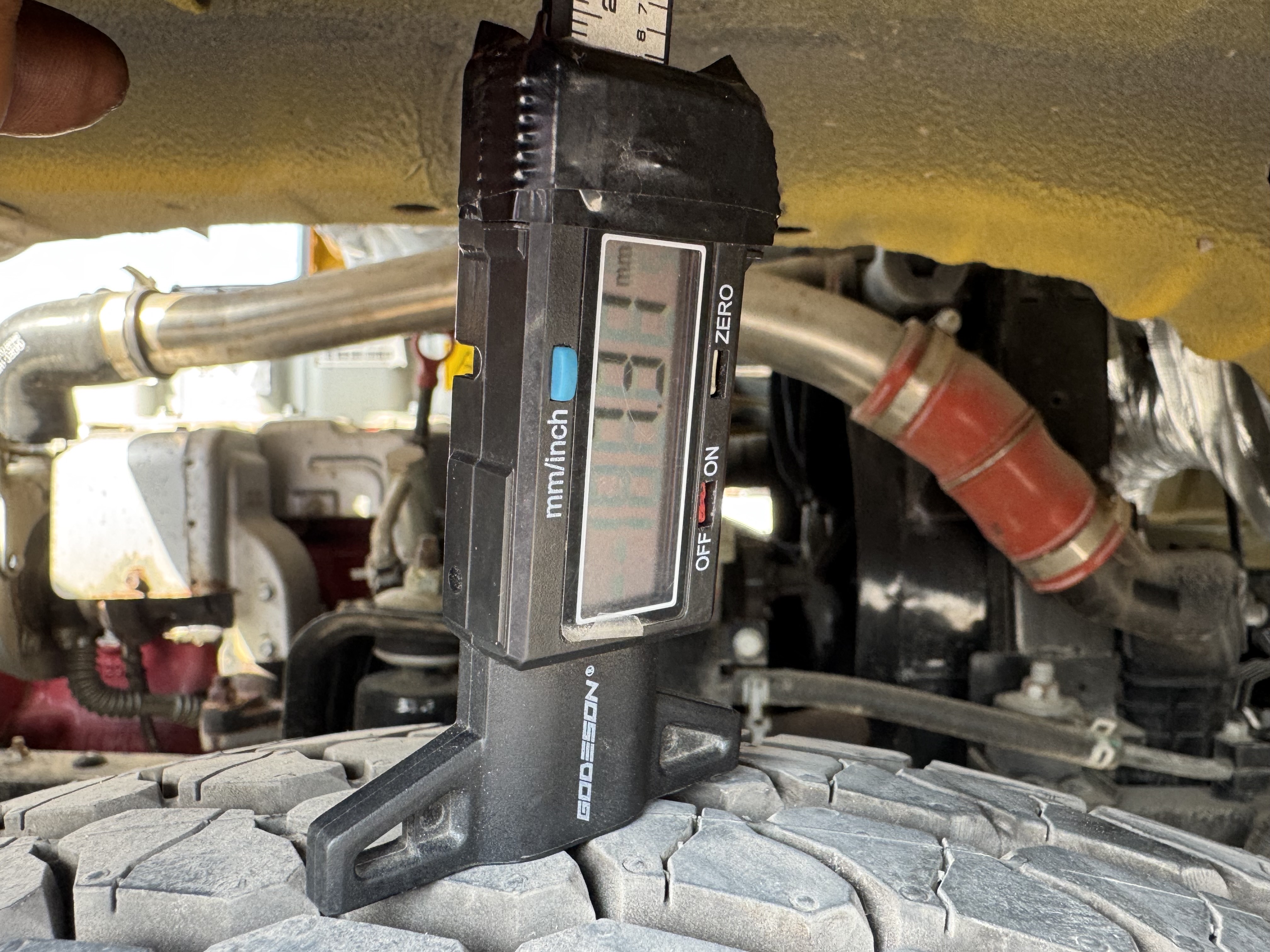 TMA-003-XCMG-GKS285-Truck-mounted-boom-lifts-inspection-Chassis-Left-front-tire---tread-depth-1