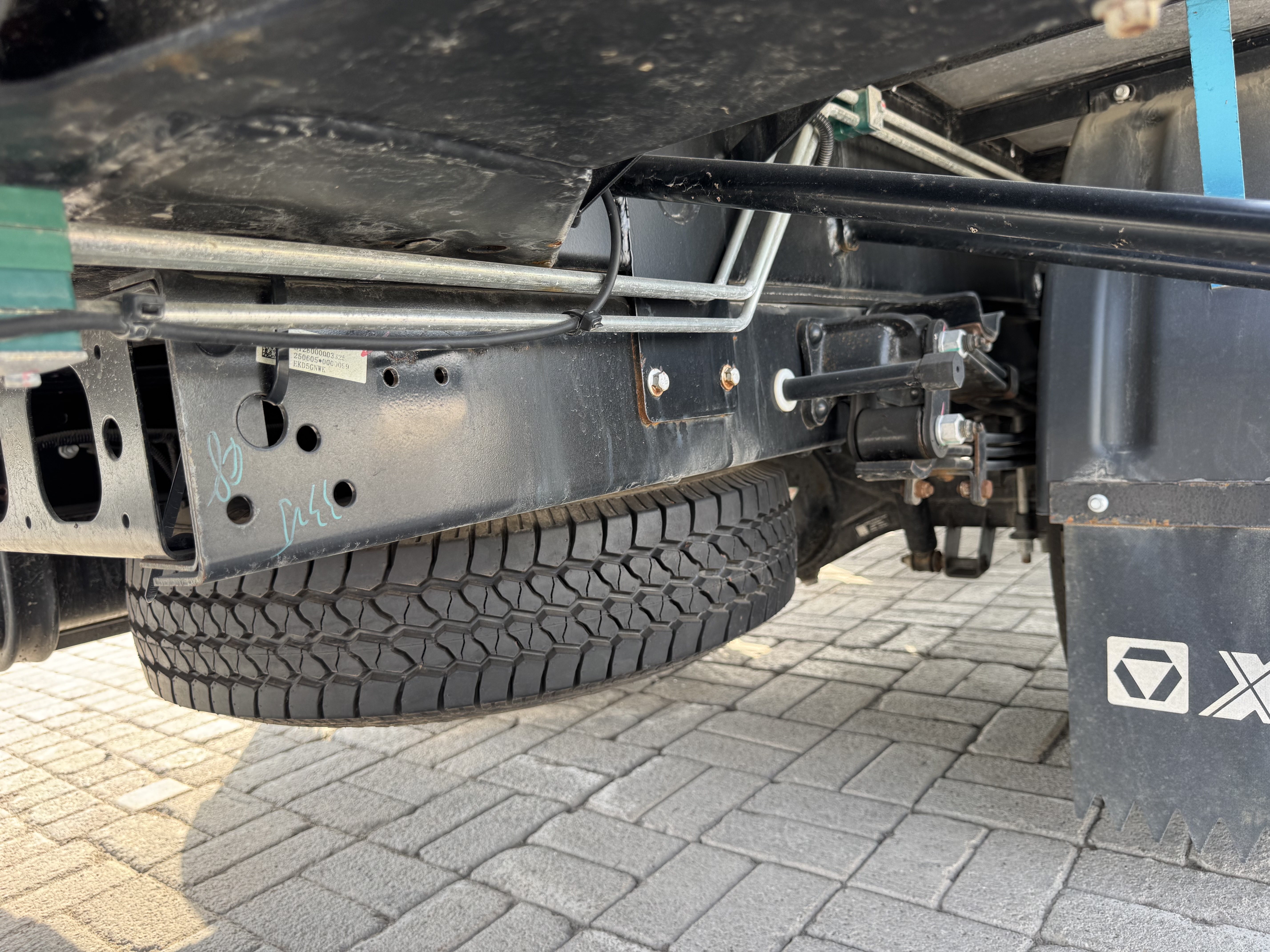 TMA-003-XCMG-GKS285-Truck-mounted-boom-lifts-inspection-Chassis-Frame-condition-1