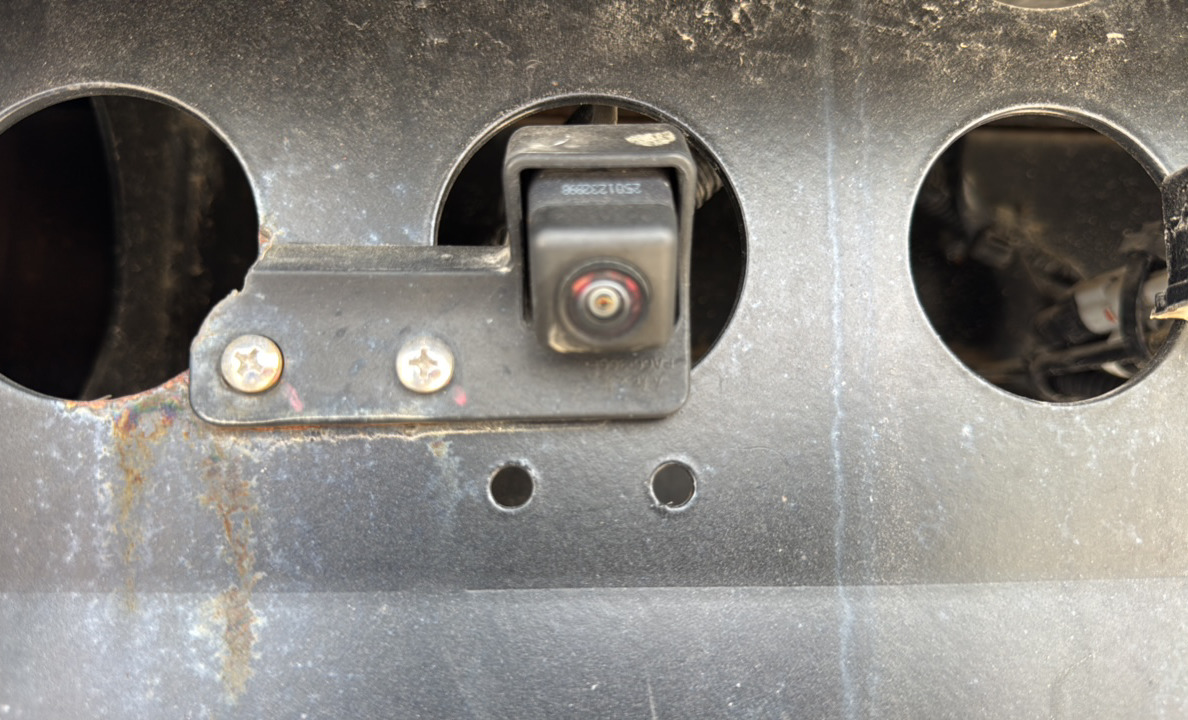 TMA-003-XCMG-GKS285-Truck-mounted-boom-lifts-inspection-Electronics-Rear-camera-1