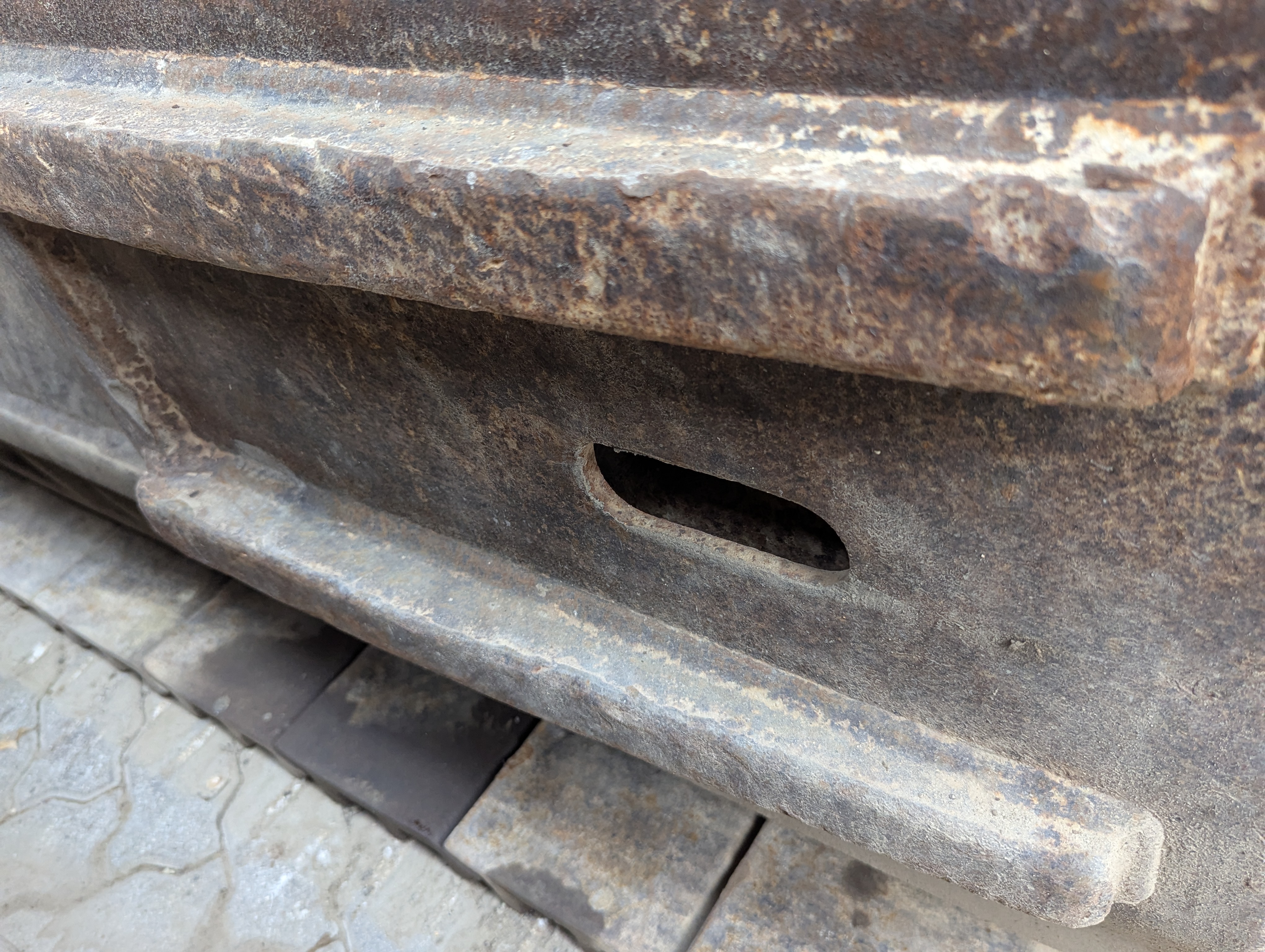 LEX-009-Volvo-EC480DH-Large-excavators-inspection-Structure-Steps/ladders-1