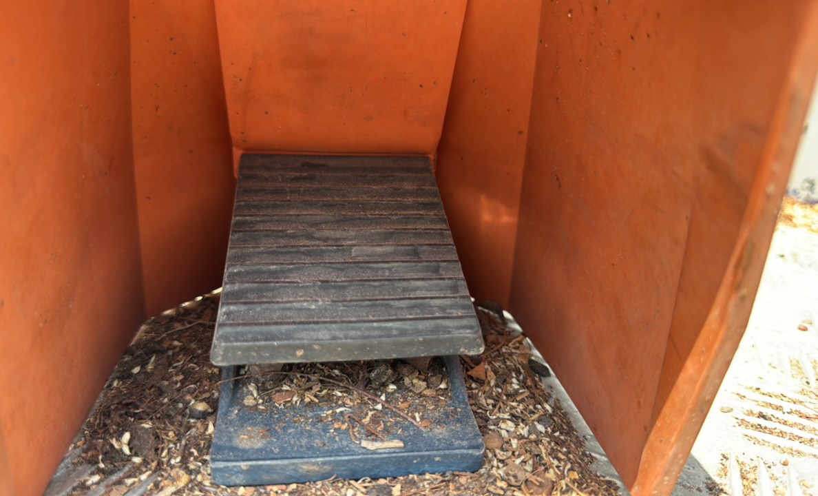 BLA-019-Nifty-210SD-Boom-lifts-inspection-Cabin-Pedals-1