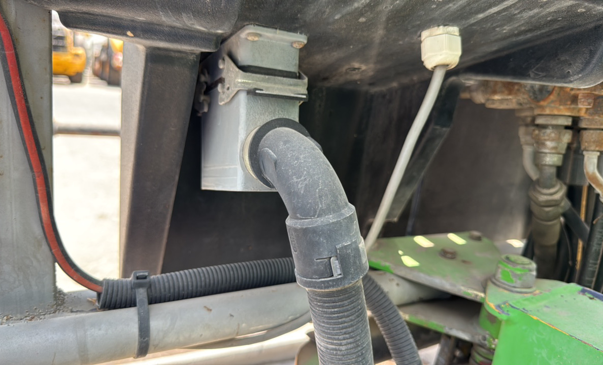 BLA-019-Nifty-210SD-Boom-lifts-inspection-Electronic-Main-harness-1