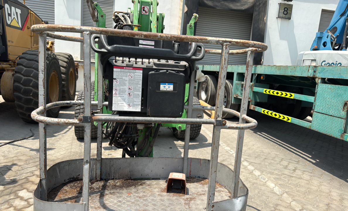BLA-019-Nifty-210SD-Boom-lifts-inspection-Structure-Paint-1