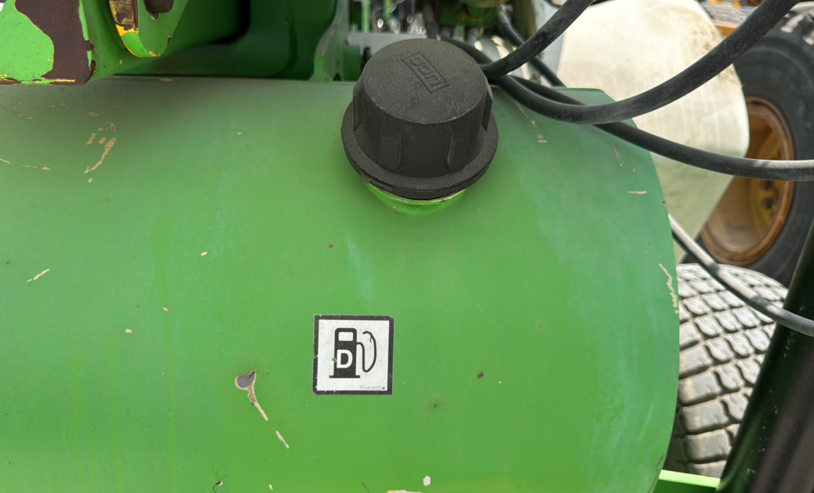 BLA-019-Nifty-210SD-Boom-lifts-inspection-Engine-Fuel-tank-1
