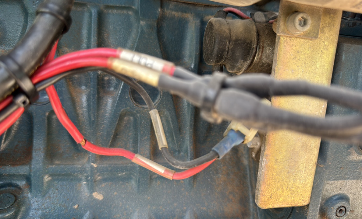 BLA-019-Nifty-210SD-Boom-lifts-inspection-Hydraulics-Wiring-harness-1