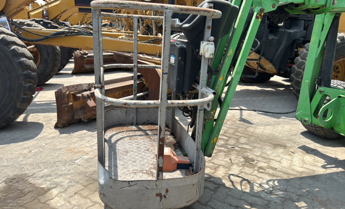 BLA-019-Nifty-210SD-Boom-lifts-inspection-Safety-Guard-rail-1