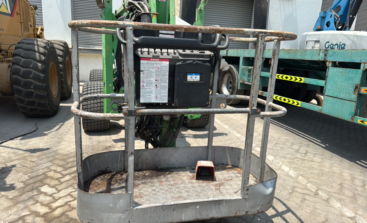 BLA-019-Nifty-210SD-Boom-lifts-inspection-Safety-Guard-rail-1