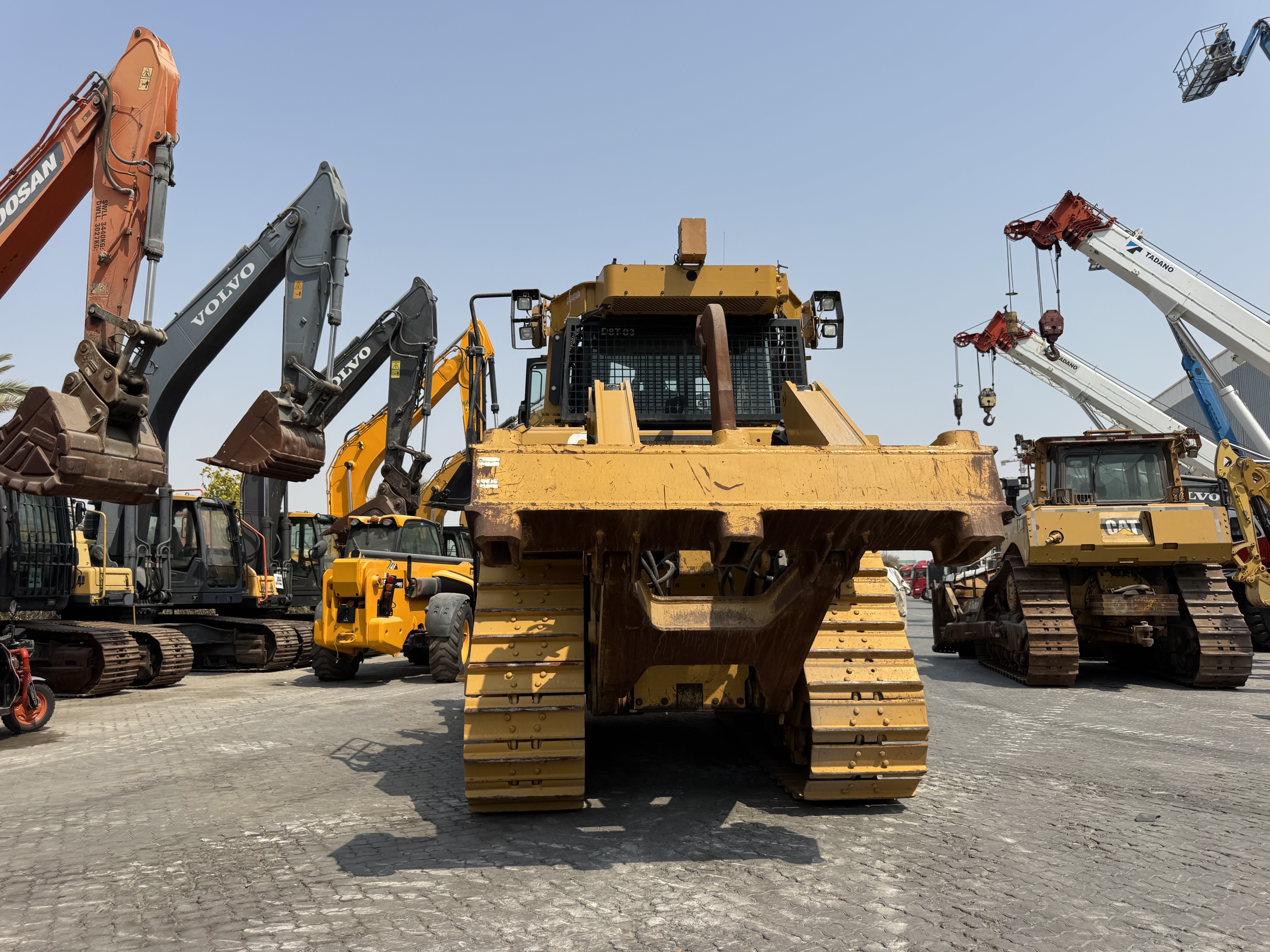 CDB-013-كاتربيلر-D8T-بلدوزرات-مجنزرة-فحص-الهيكل-الصبغ-1
