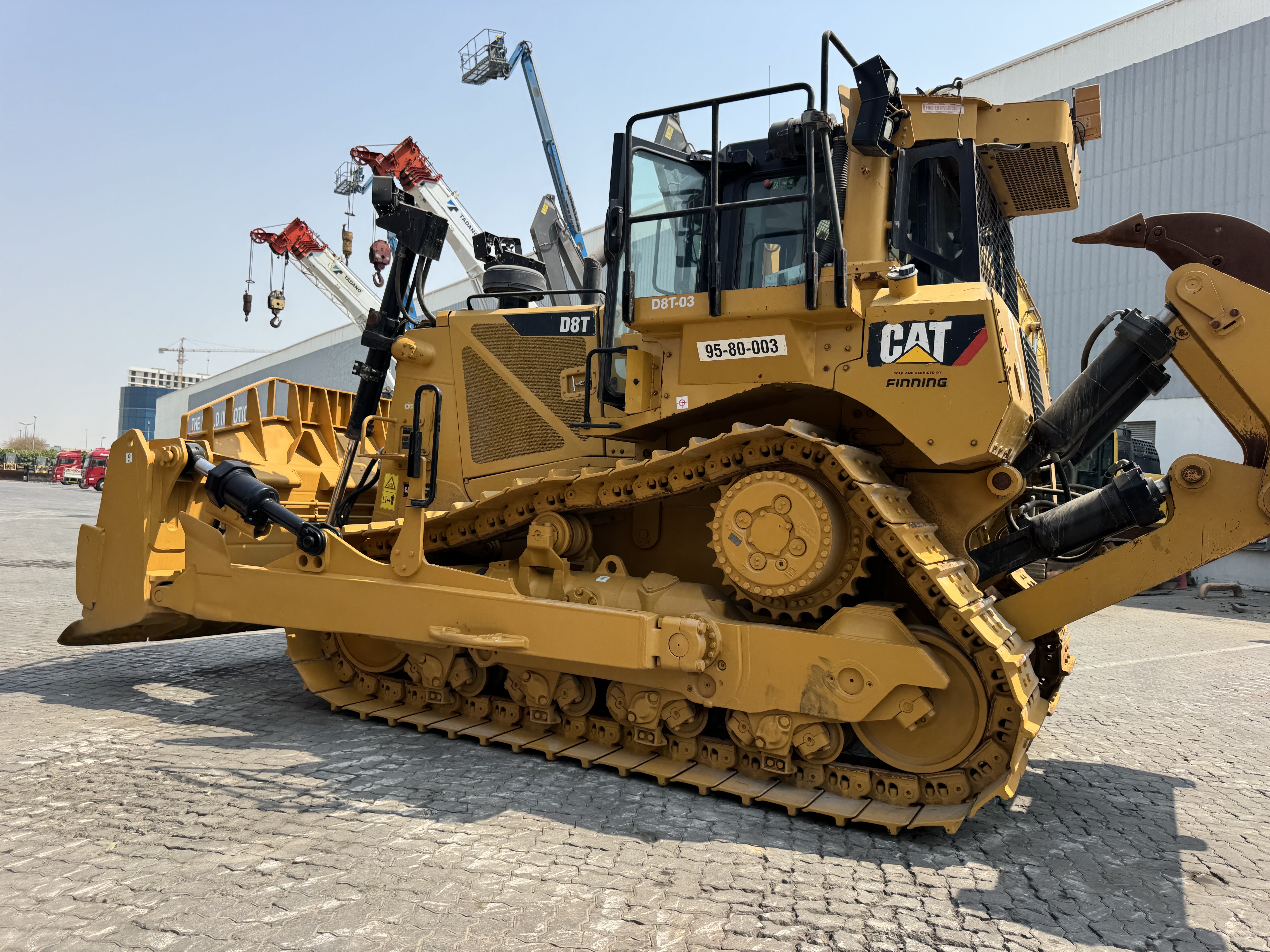 CDB-013-كاتربيلر-D8T-بلدوزرات-مجنزرة-فحص-الهيكل-الصبغ-1