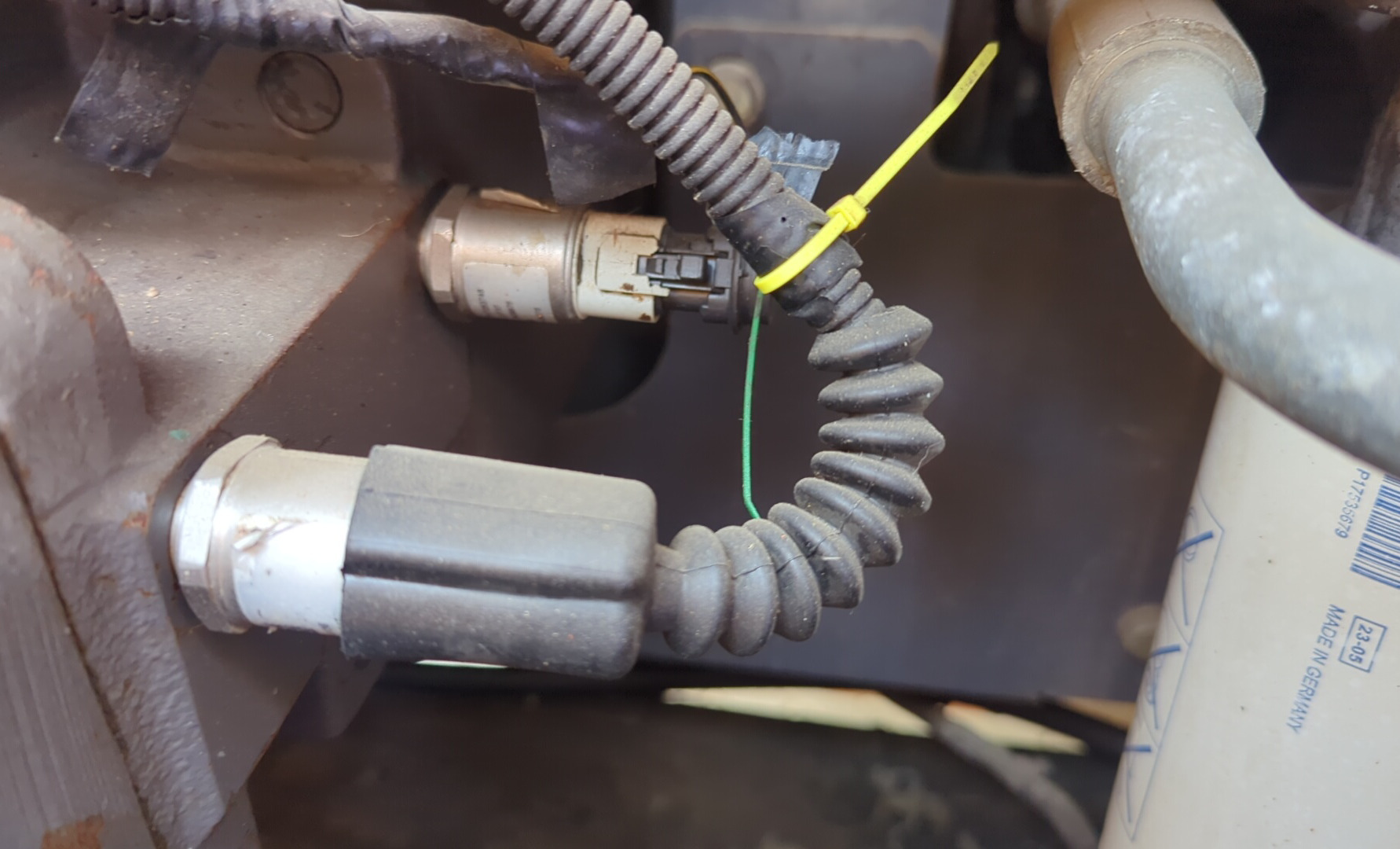 LEX-008-Volvo-EC480DL-Large-excavators-inspection-Hydraulics-Wiring-harness-1