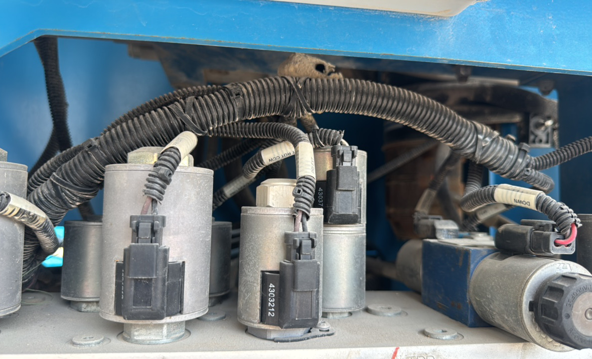 BLA-020-جيني-SX-125XC-رافعات-ذراع-فحص-الكهربائيات-السرج-الرئيسي-1