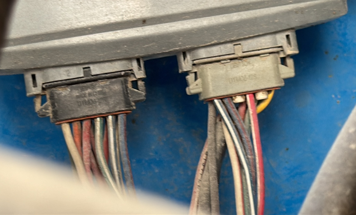 BLA-022-Genie-Z-135/70-Boom-lifts-inspection-Electronic-Main-harness-1