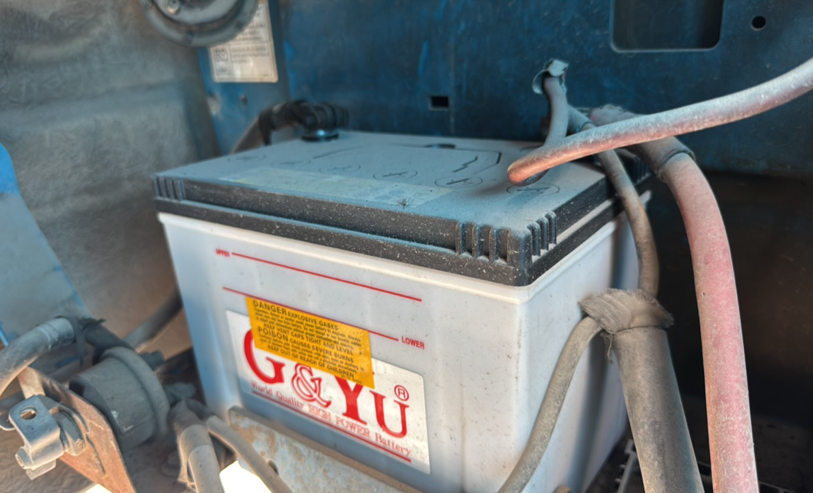 BLA-022-Genie-Z-135/70-Boom-lifts-inspection-Electronic-Battery-1