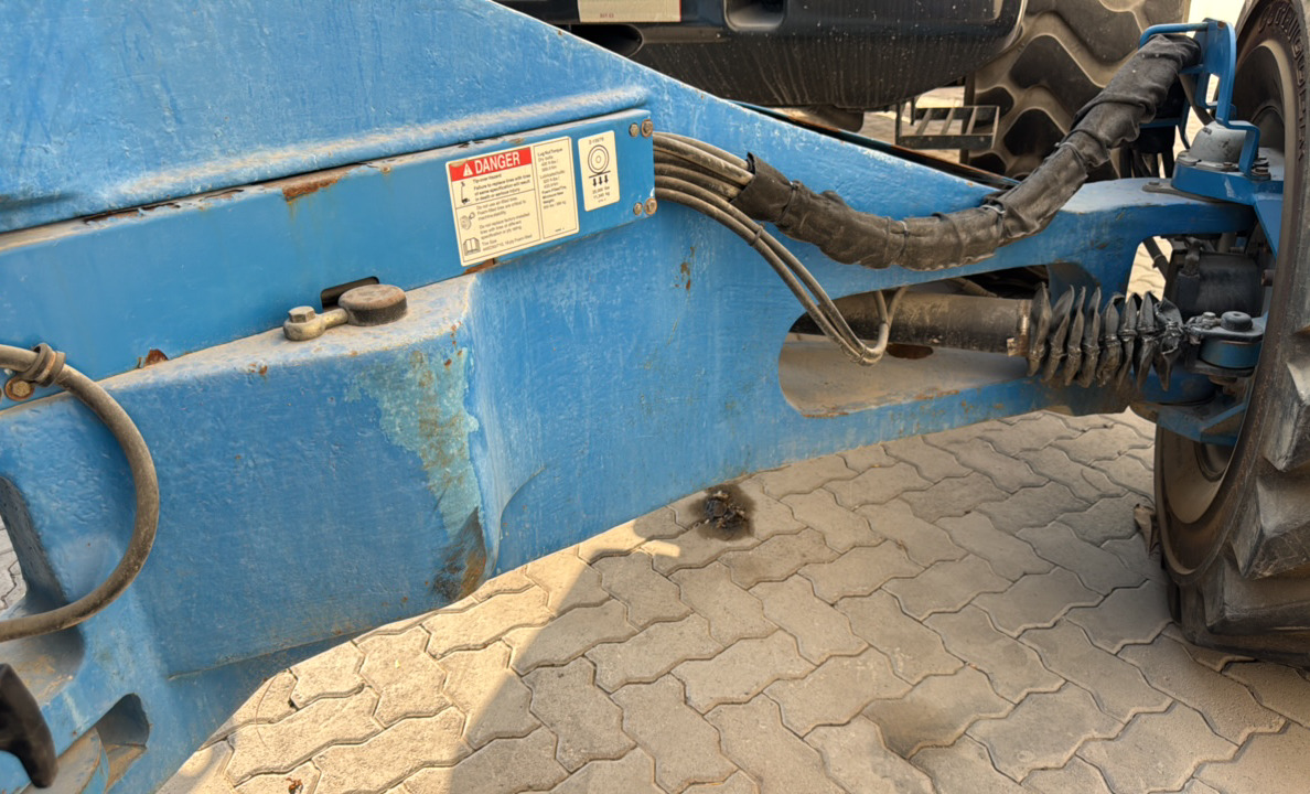 BLA-022-Genie-Z-135/70-Boom-lifts-inspection-Structure-Outriggers-1