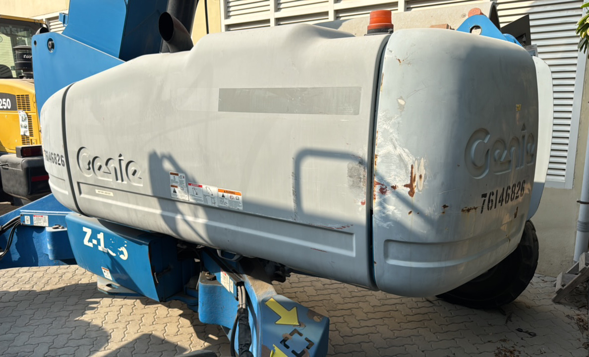 BLA-022-Genie-Z-135/70-Boom-lifts-inspection-Structure-Paint-1