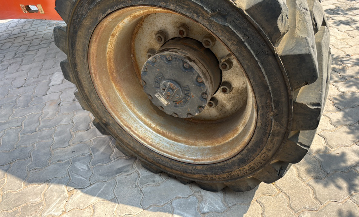 BLA-023-جي-إل-جي-860SJ-رافعات-ذراع-فحص-الهيكل-الإطار-الخلفي-الأيسر-/-محور-العجلة---الحالة-1
