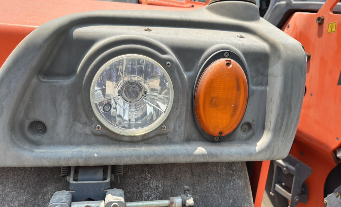 SRC-012-Hamm-HD-140-VV-Tandem-rollers-inspection-Electronics-Lights-and-signals-1