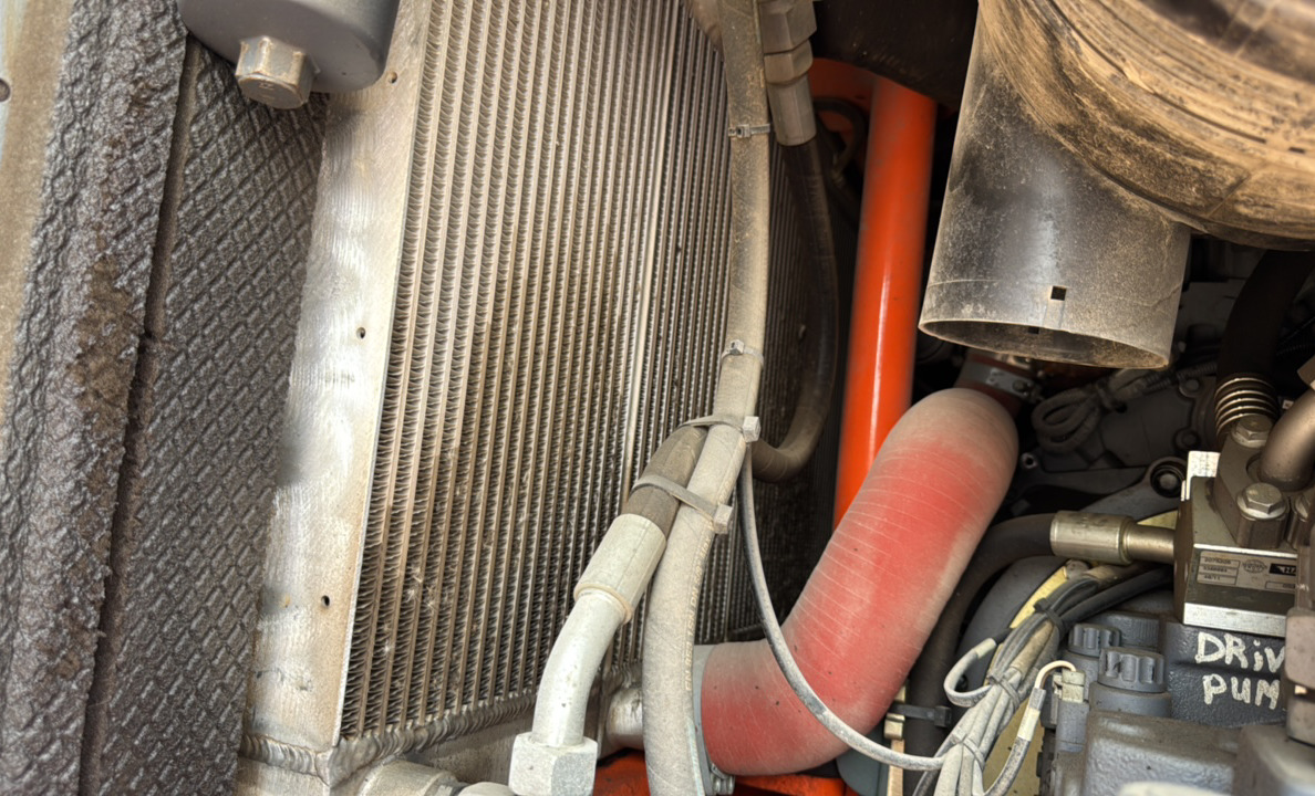 SRC-012-Hamm-HD-140-VV-Tandem-rollers-inspection-Engine-Radiator,-condenser,-intercooler,-hydraulic-cooler-1